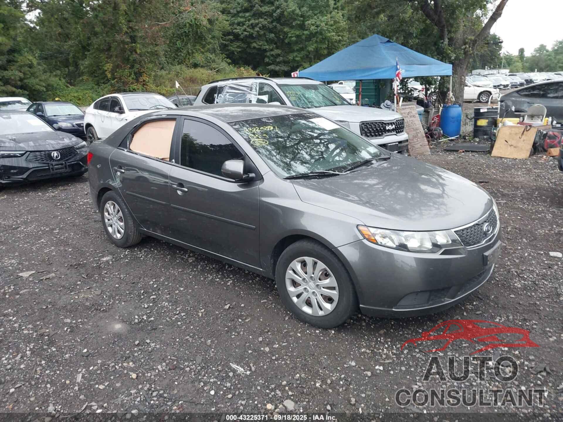 KIA FORTE 2013 - KNAFU4A21D5711699