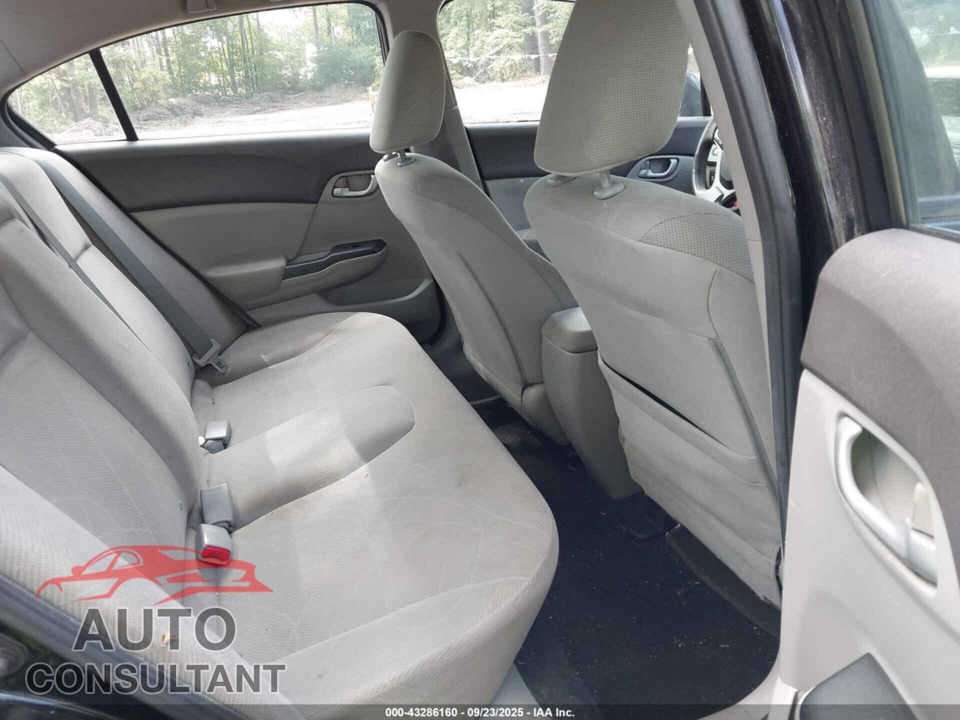 HONDA CIVIC 2012 - 2HGFB2F51CH331061