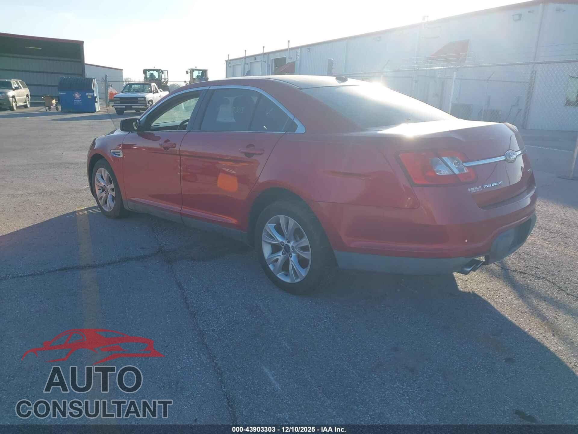 FORD TAURUS 2011 - 1FAHP2EW2BG104061