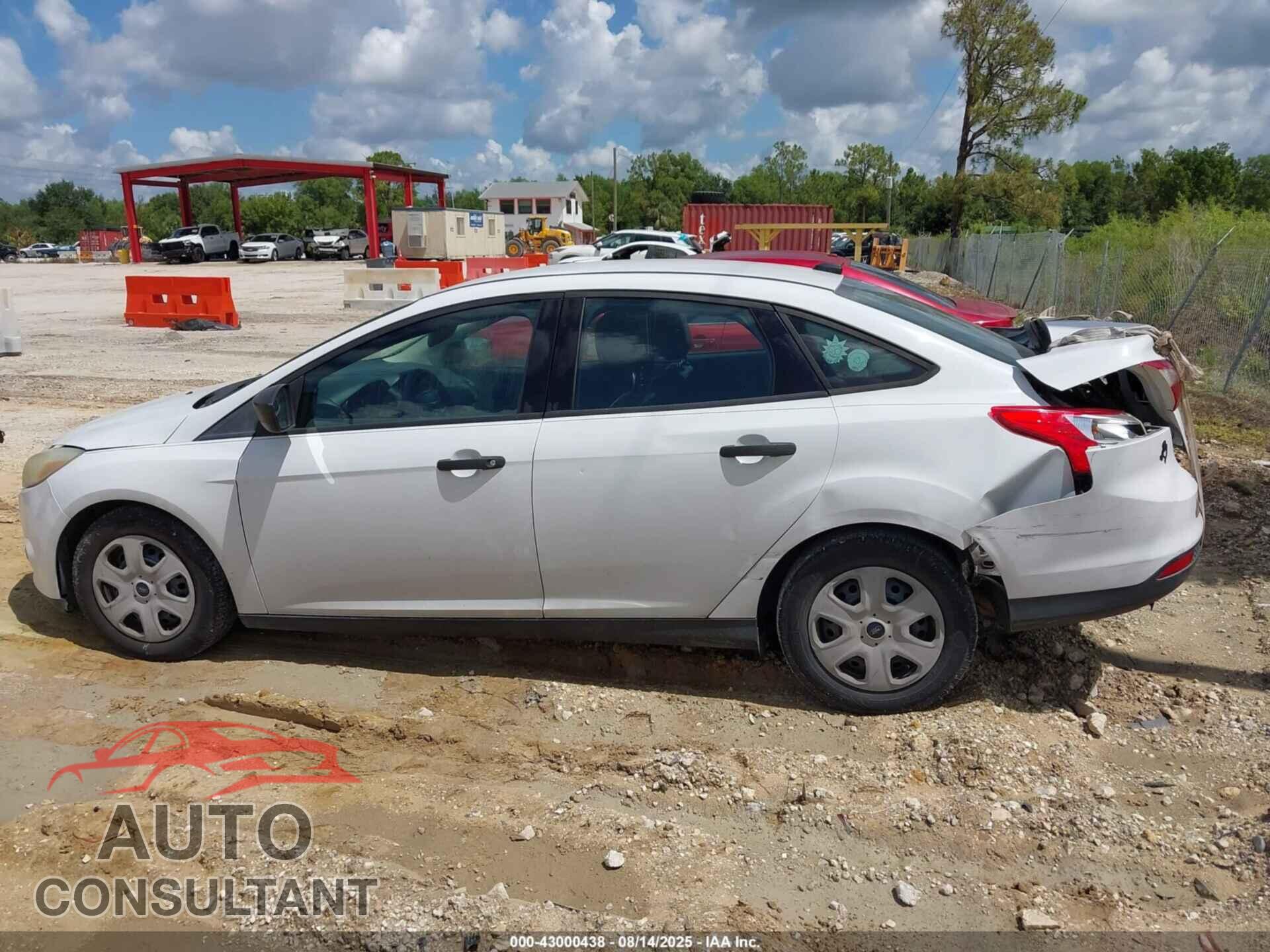 FORD FOCUS 2013 - 1FADP3E21DL260023