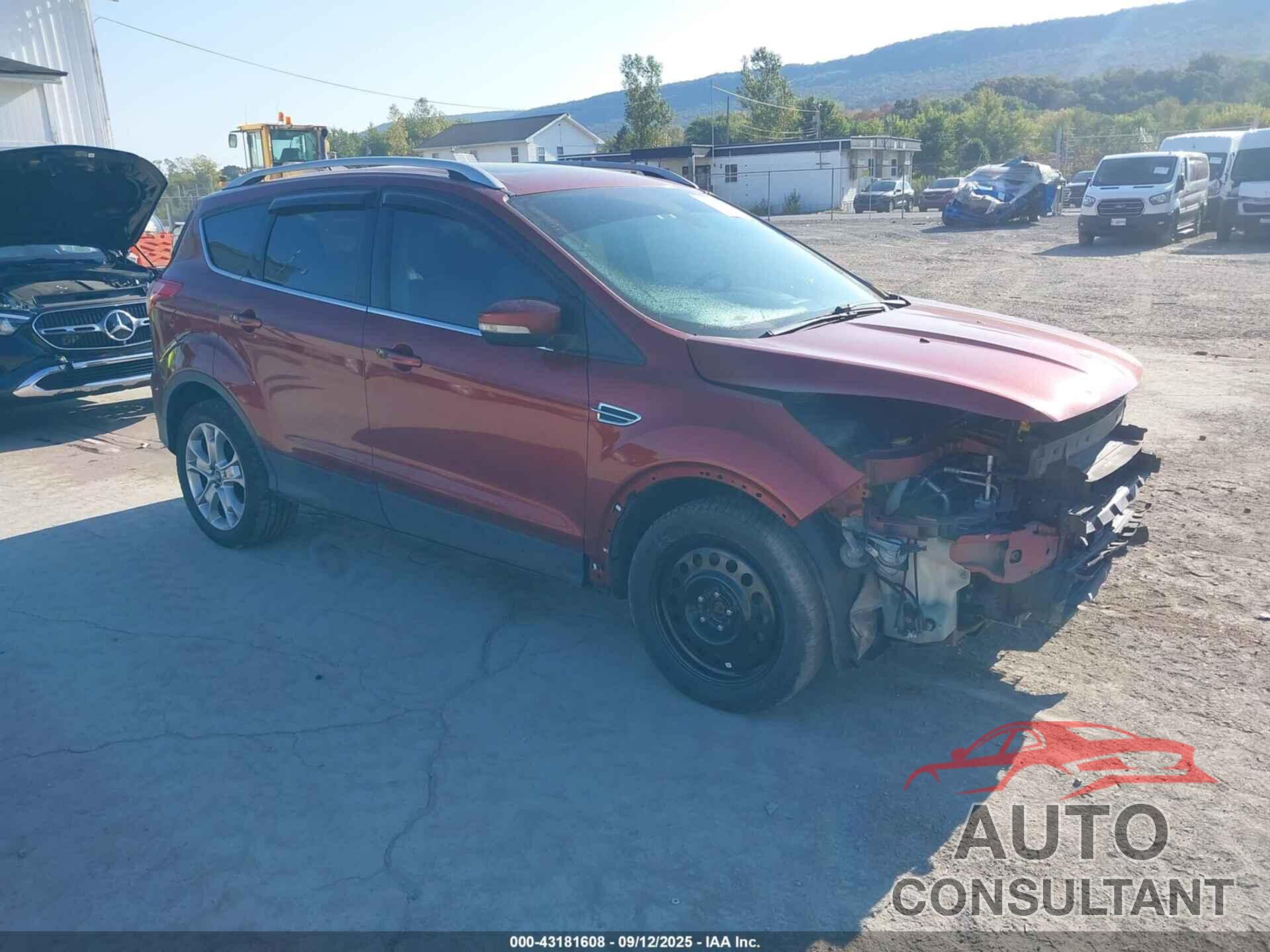FORD ESCAPE 2015 - 1FMCU9JX7FUB44966