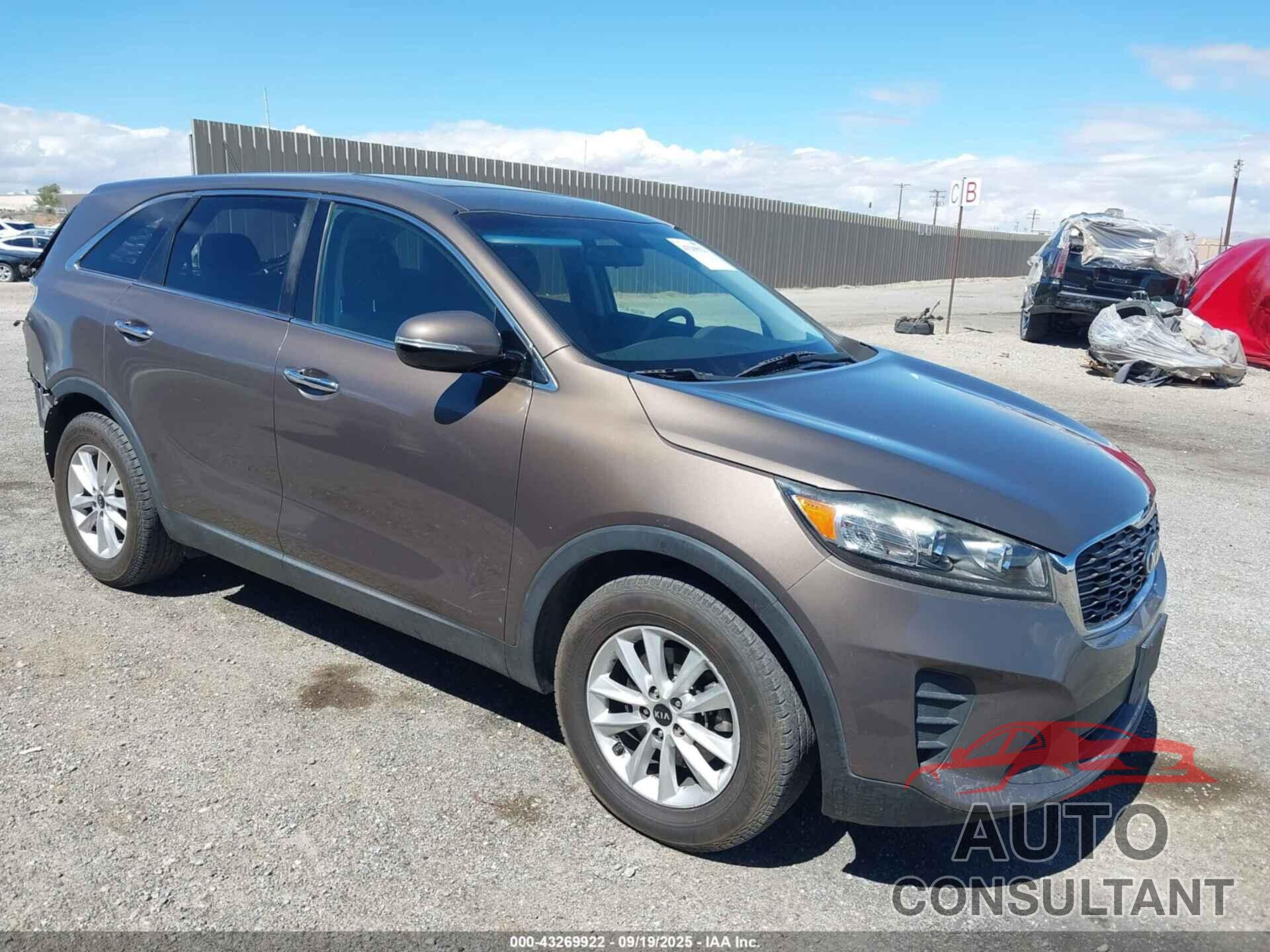 KIA SORENTO 2019 - 5XYPG4A52KG469762