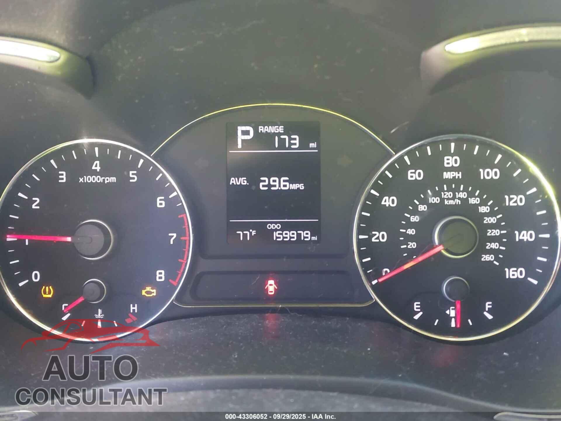 KIA FORTE 2017 - KNAFK5A85H5678227