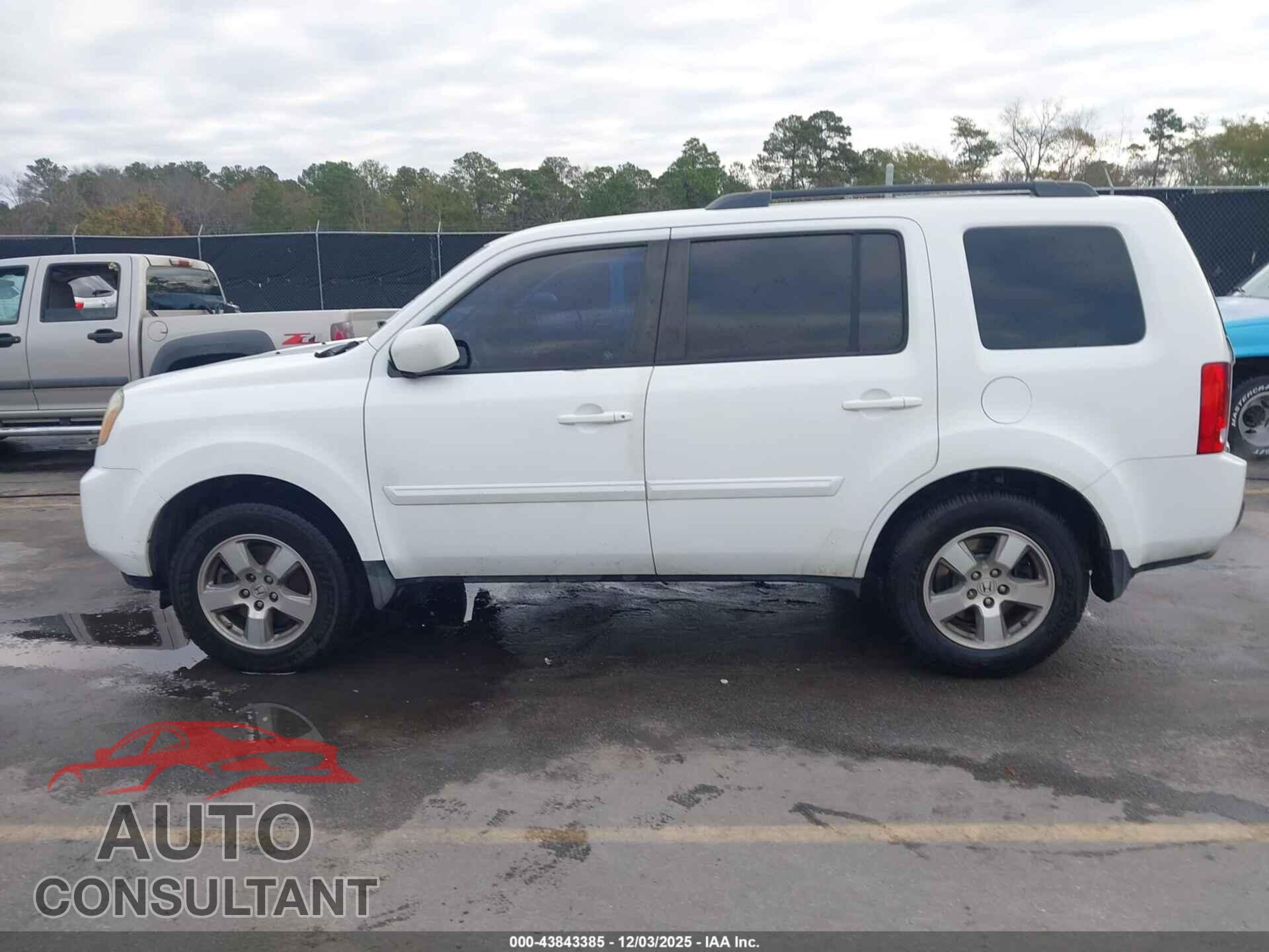 HONDA PILOT 2011 - 5FNYF3H46BB003368