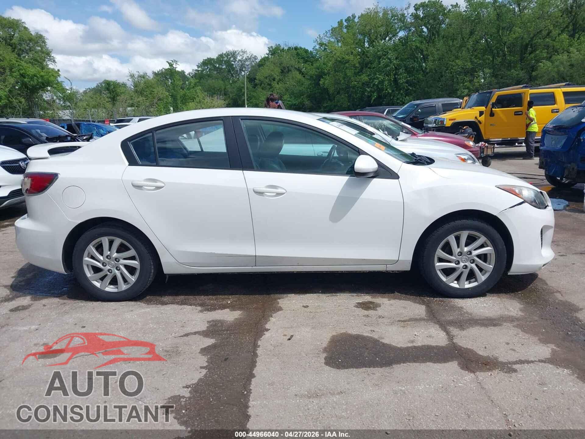 MAZDA MAZDA3 2012 - JM1BL1V87C1663259