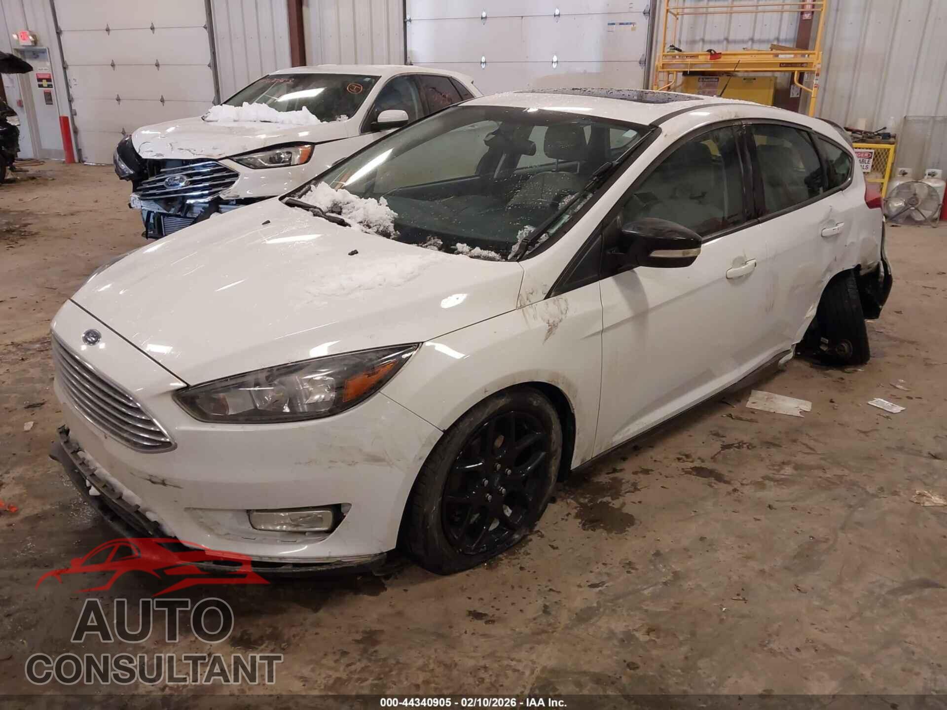 FORD FOCUS 2018 - 1FADP3M2XJL263161