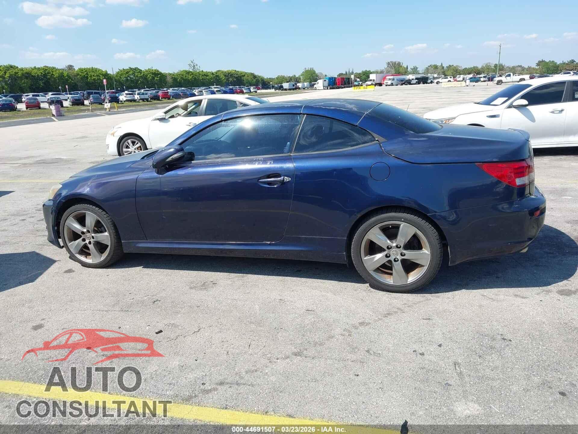 LEXUS IS 250C 2011 - JTHFF2C20B2515488