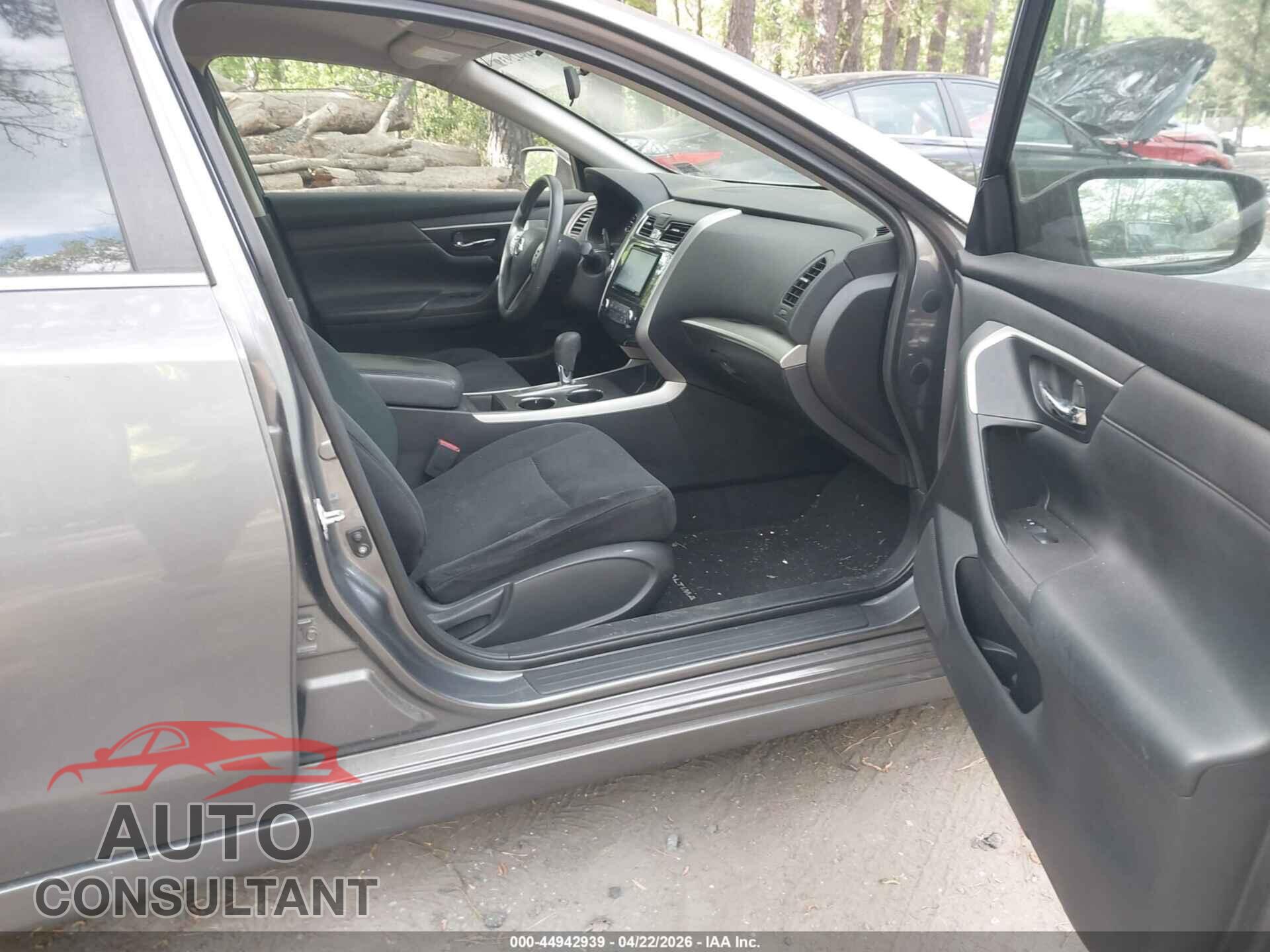 NISSAN ALTIMA 2015 - 1N4AL3AP1FC286544