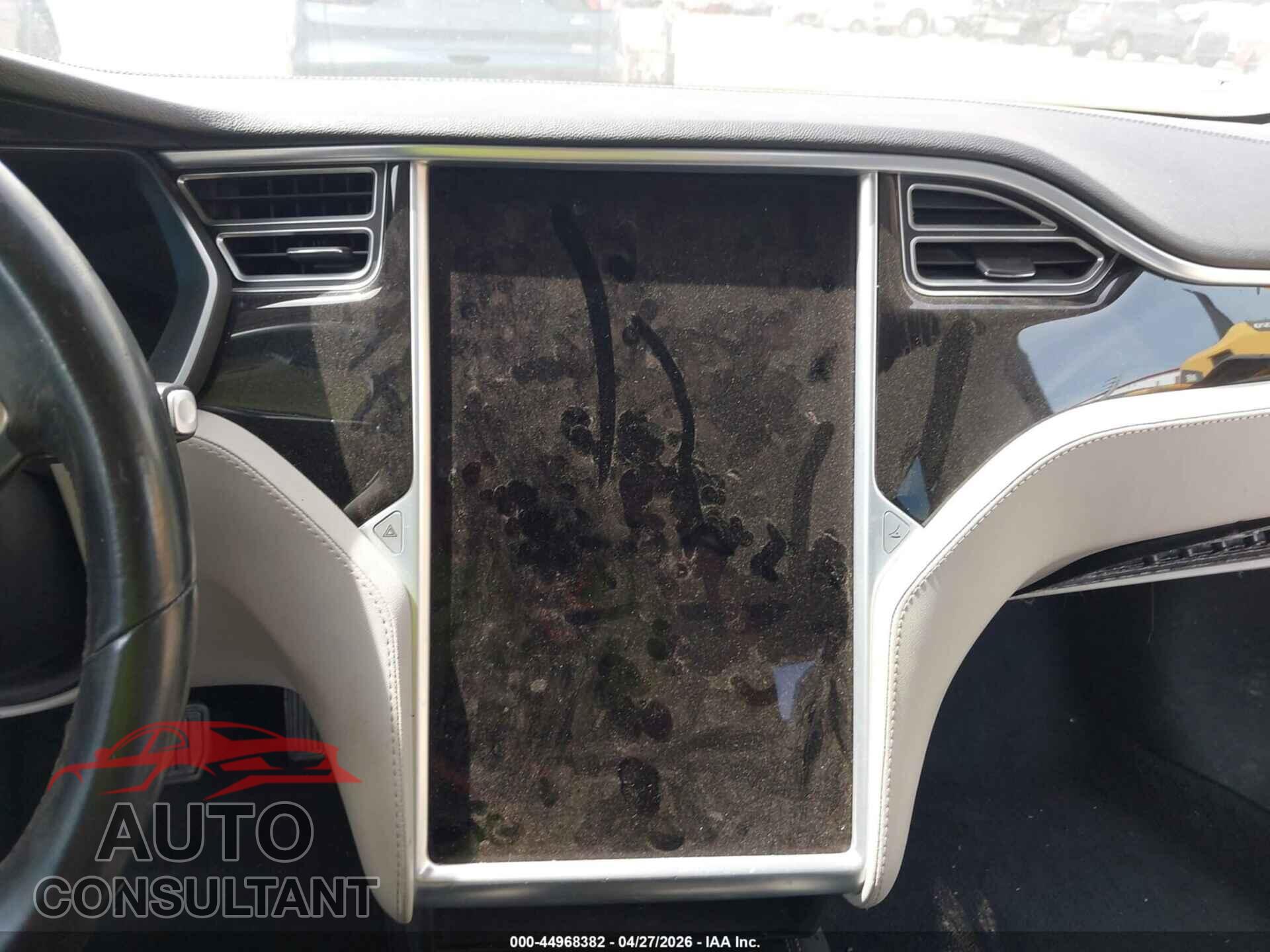 TESLA MODEL S 2015 - 5YJSA1E27FF111743