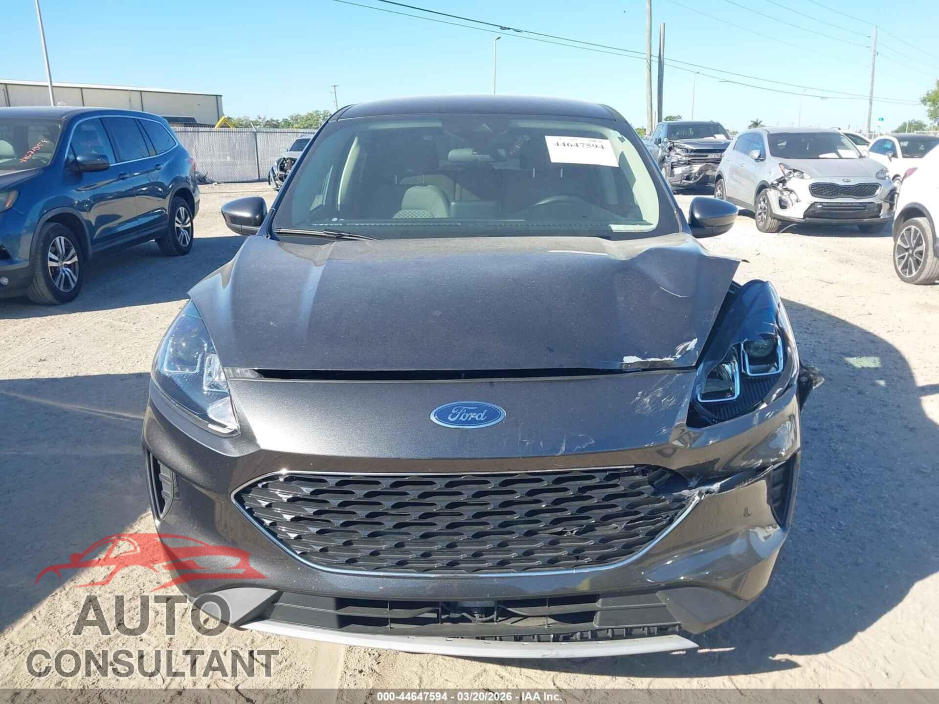 FORD ESCAPE 2020 - 1FMCU0G63LUA06640