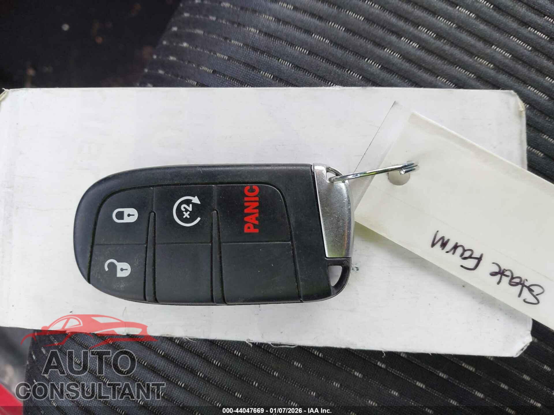 DODGE JOURNEY 2013 - 3C4PDCAB4DT610447
