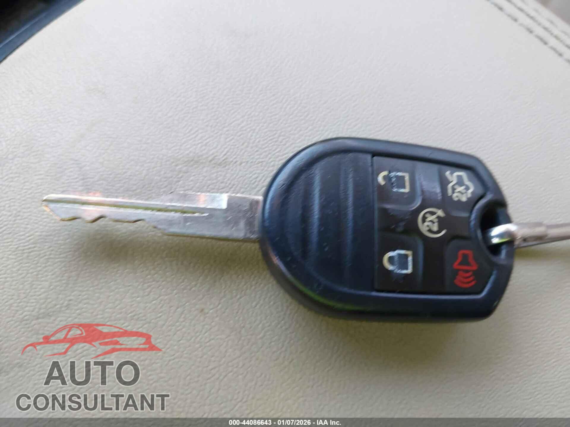 FORD TAURUS 2013 - 1FAHP2E85DG224540