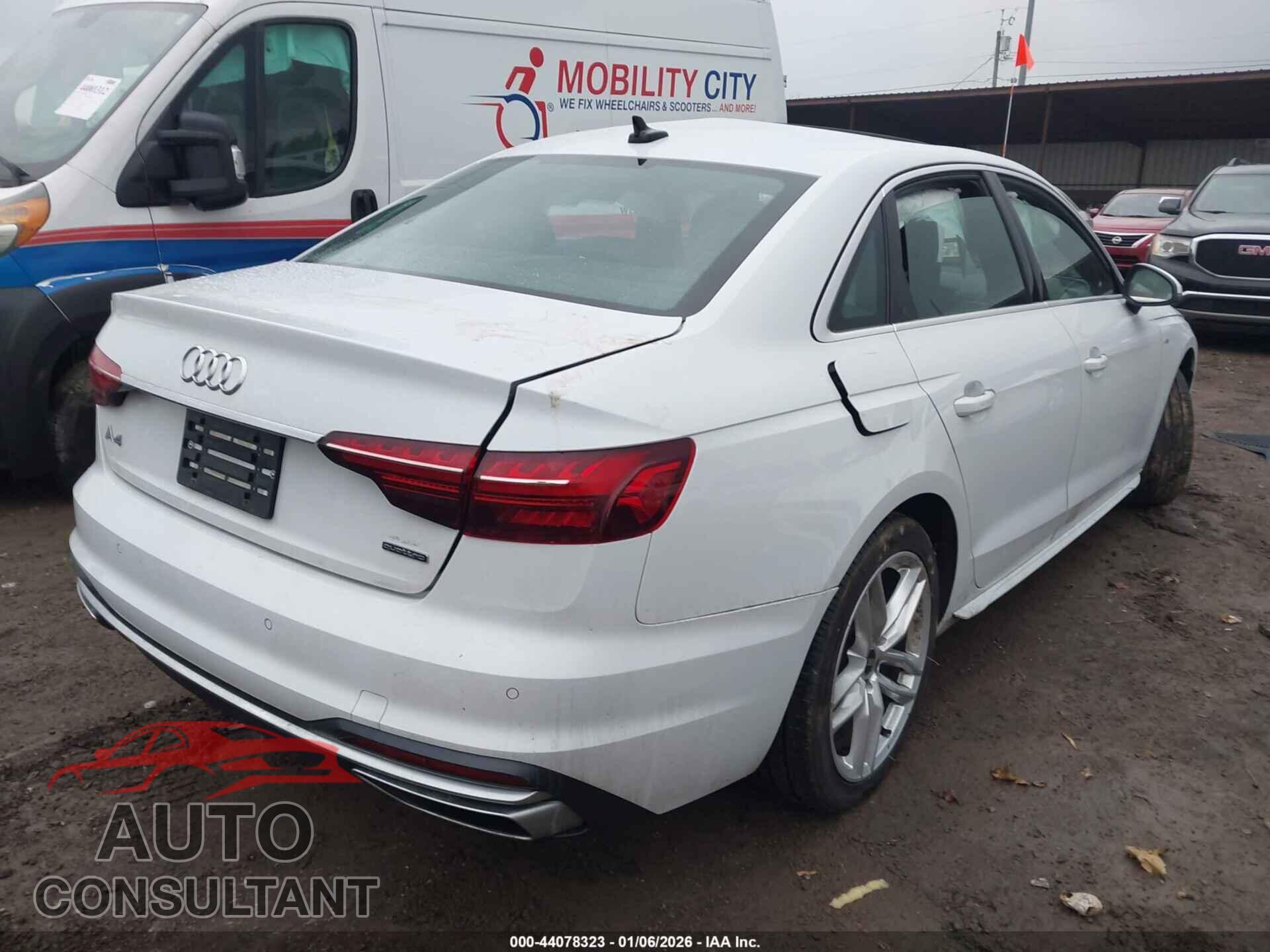 AUDI A4 2021 - WAUDAAF4XMA042560