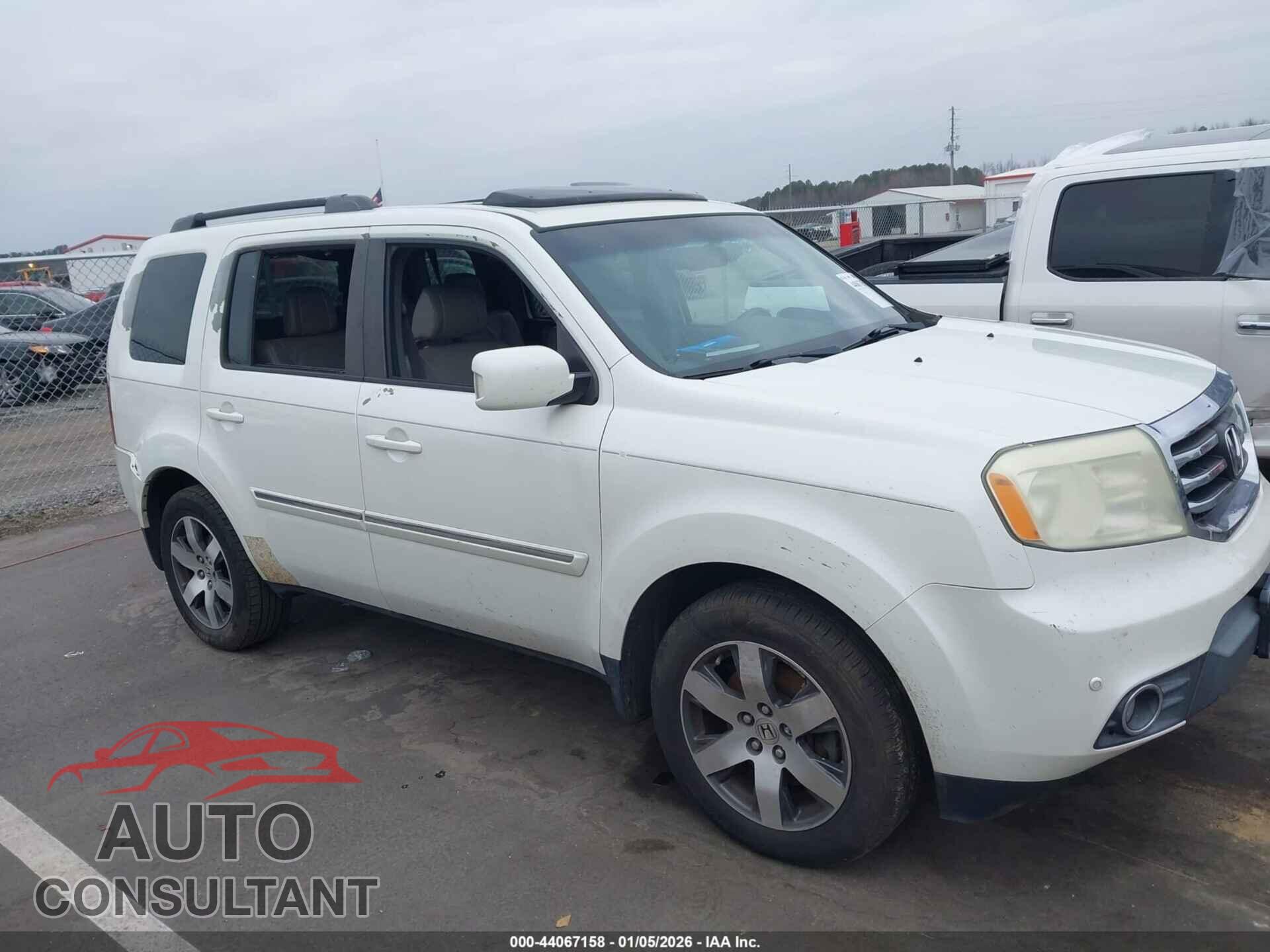 HONDA PILOT 2013 - 5FNYF3H95DB015106