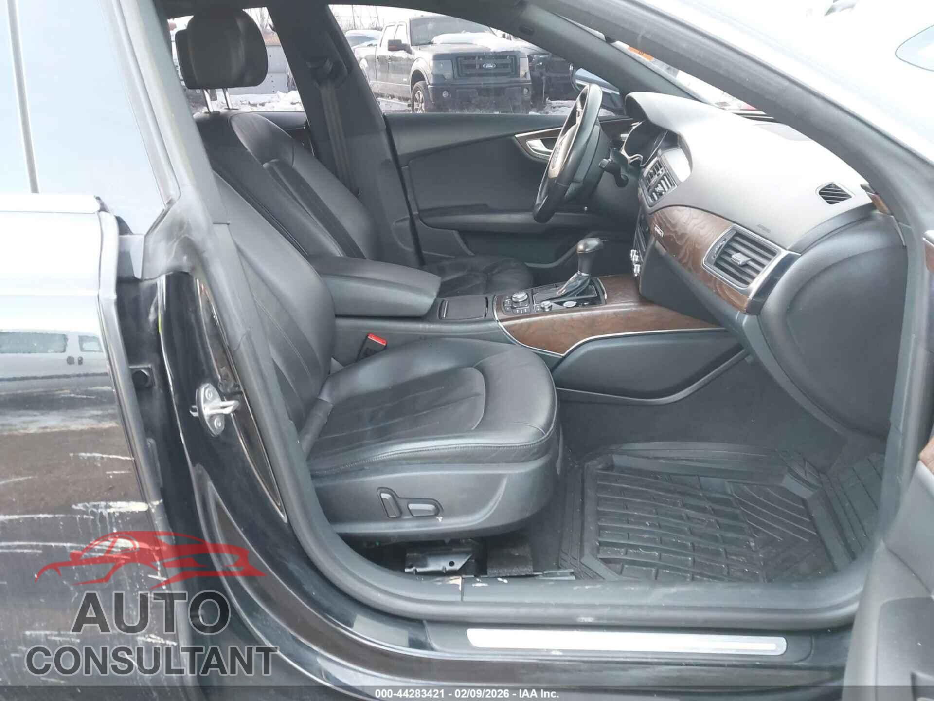 AUDI A7 2013 - WAUYGAFC2DN085872