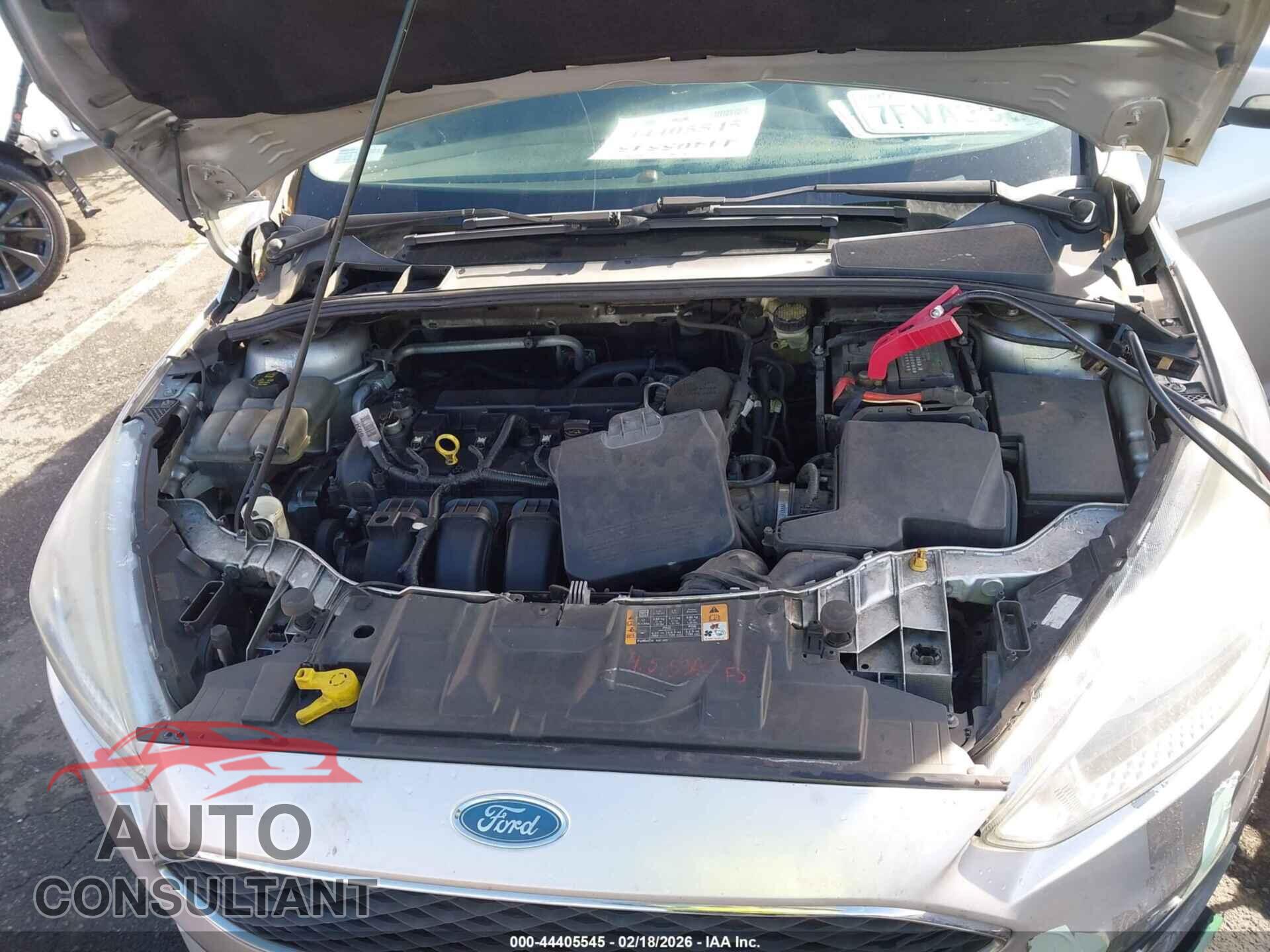 FORD FOCUS 2015 - 1FADP3F29FL261812