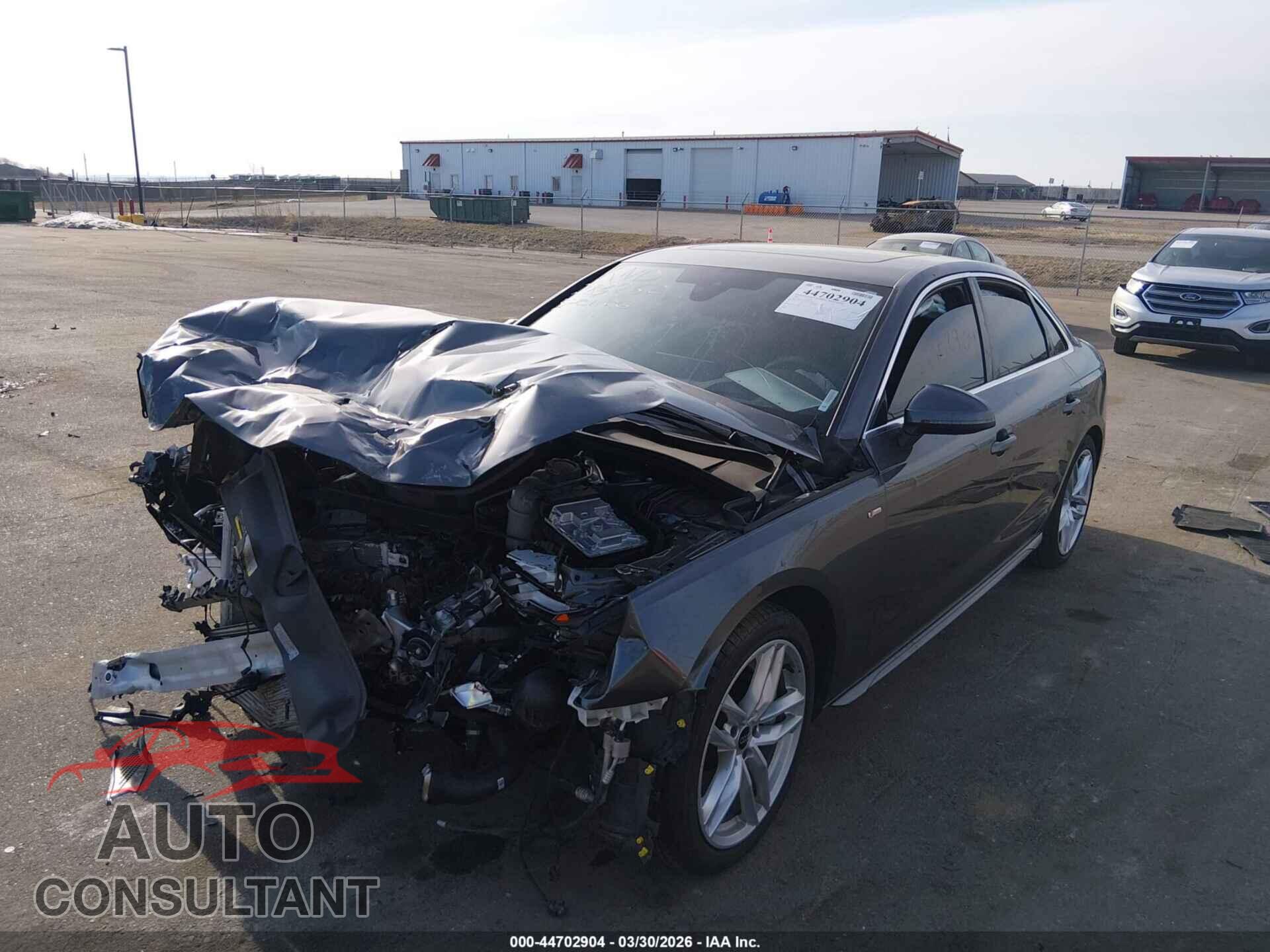 AUDI A4 2022 - WAUFAAF48NN012475