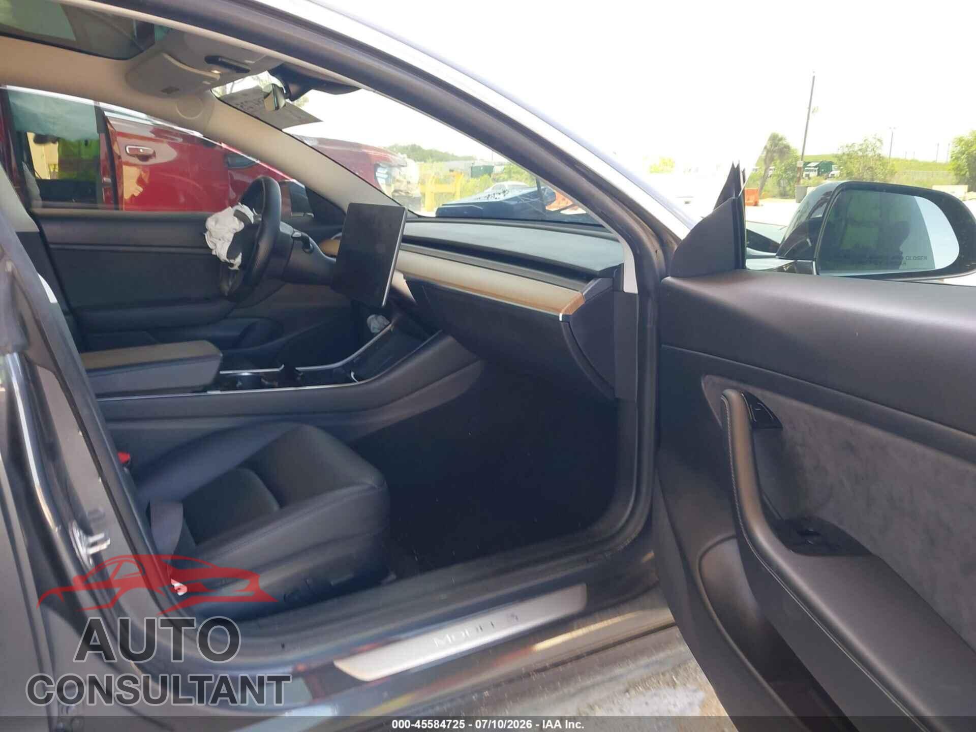 TESLA MODEL 3 2020 - 5YJ3E1EB2LF774870