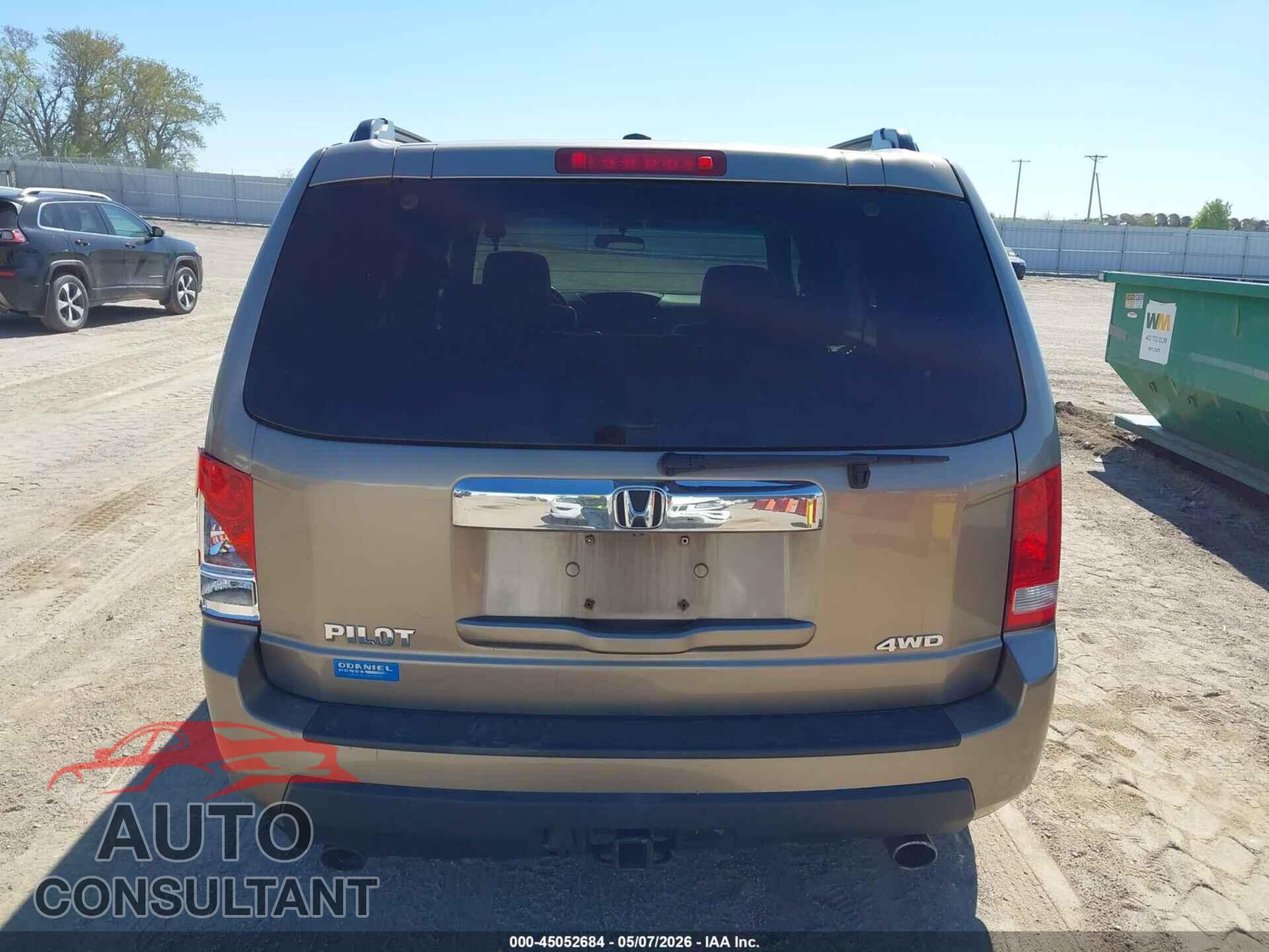 HONDA PILOT 2011 - 5FNYF4H68BB082548