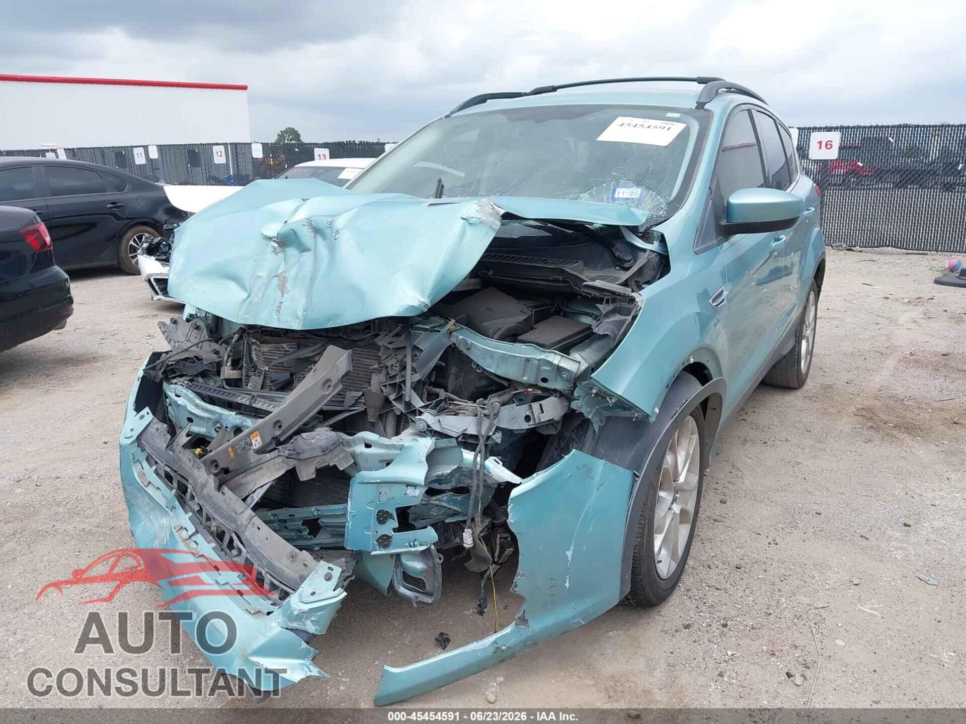 FORD ESCAPE 2013 - 1FMCU0GX9DUC13365