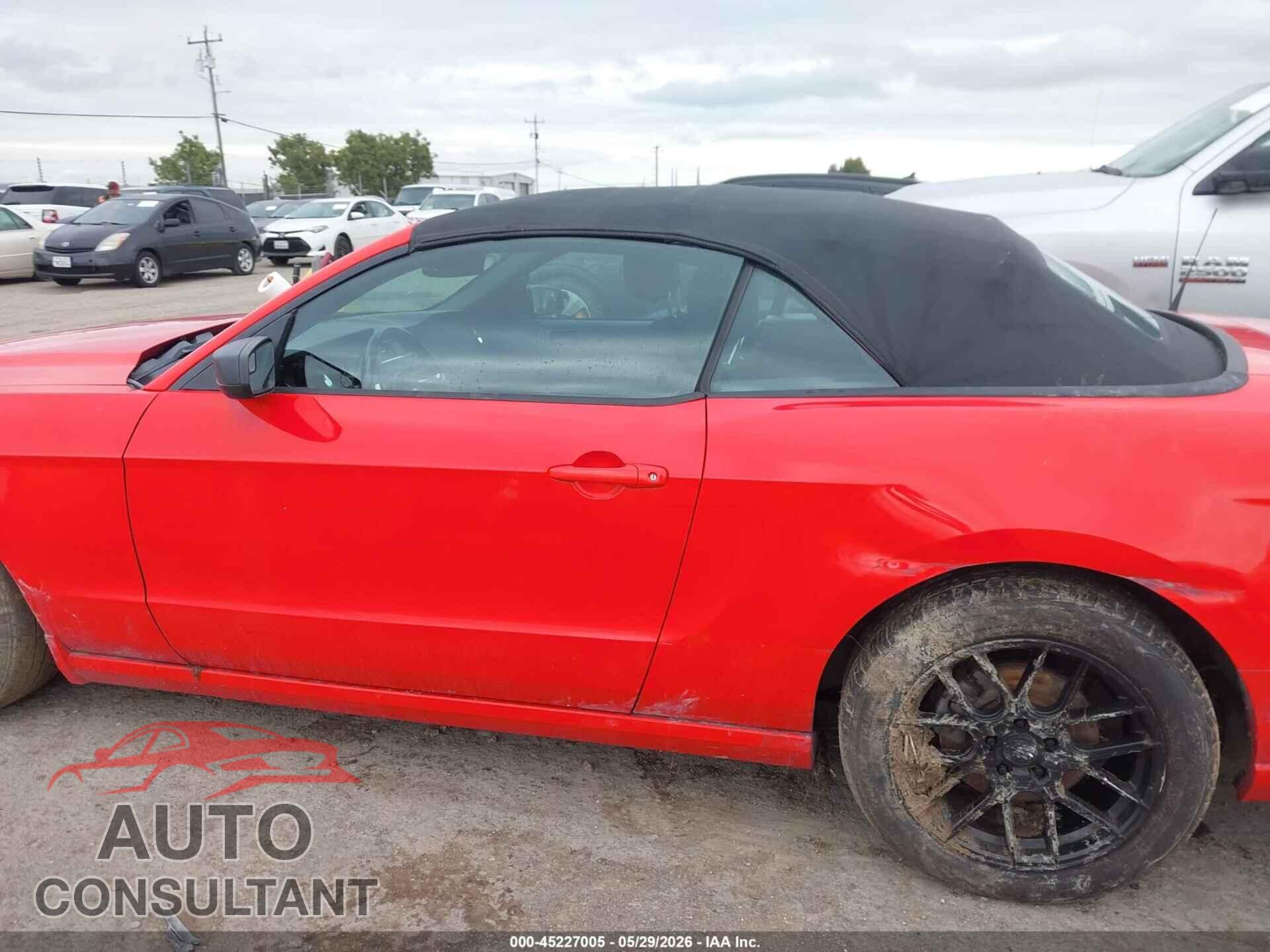 FORD MUSTANG 2014 - 1ZVBP8EM4E5285663