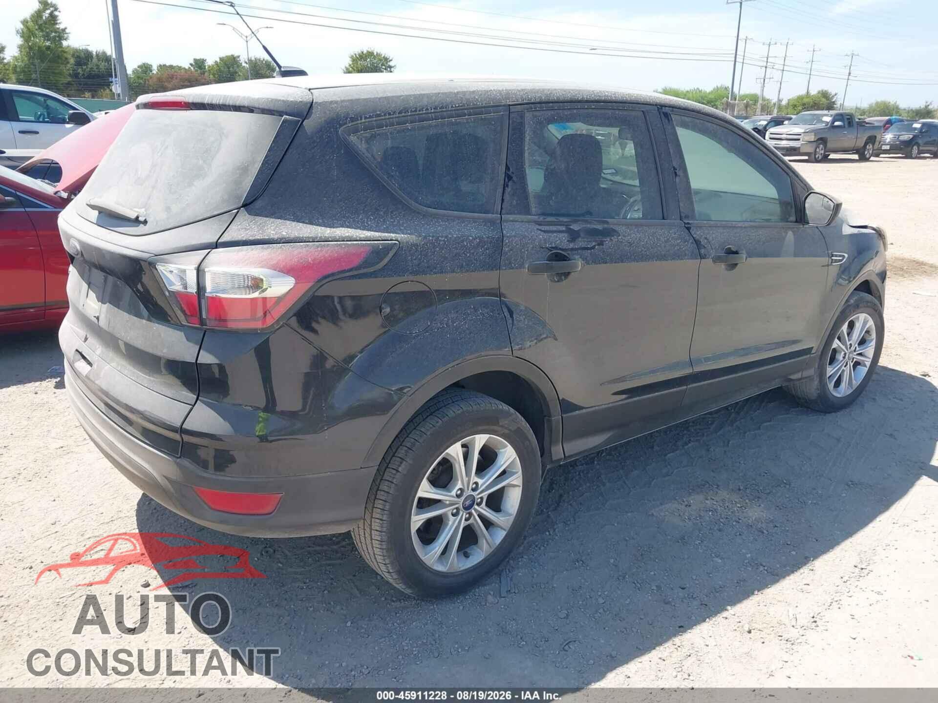 FORD ESCAPE 2017 - 1FMCU0F72HUB79244