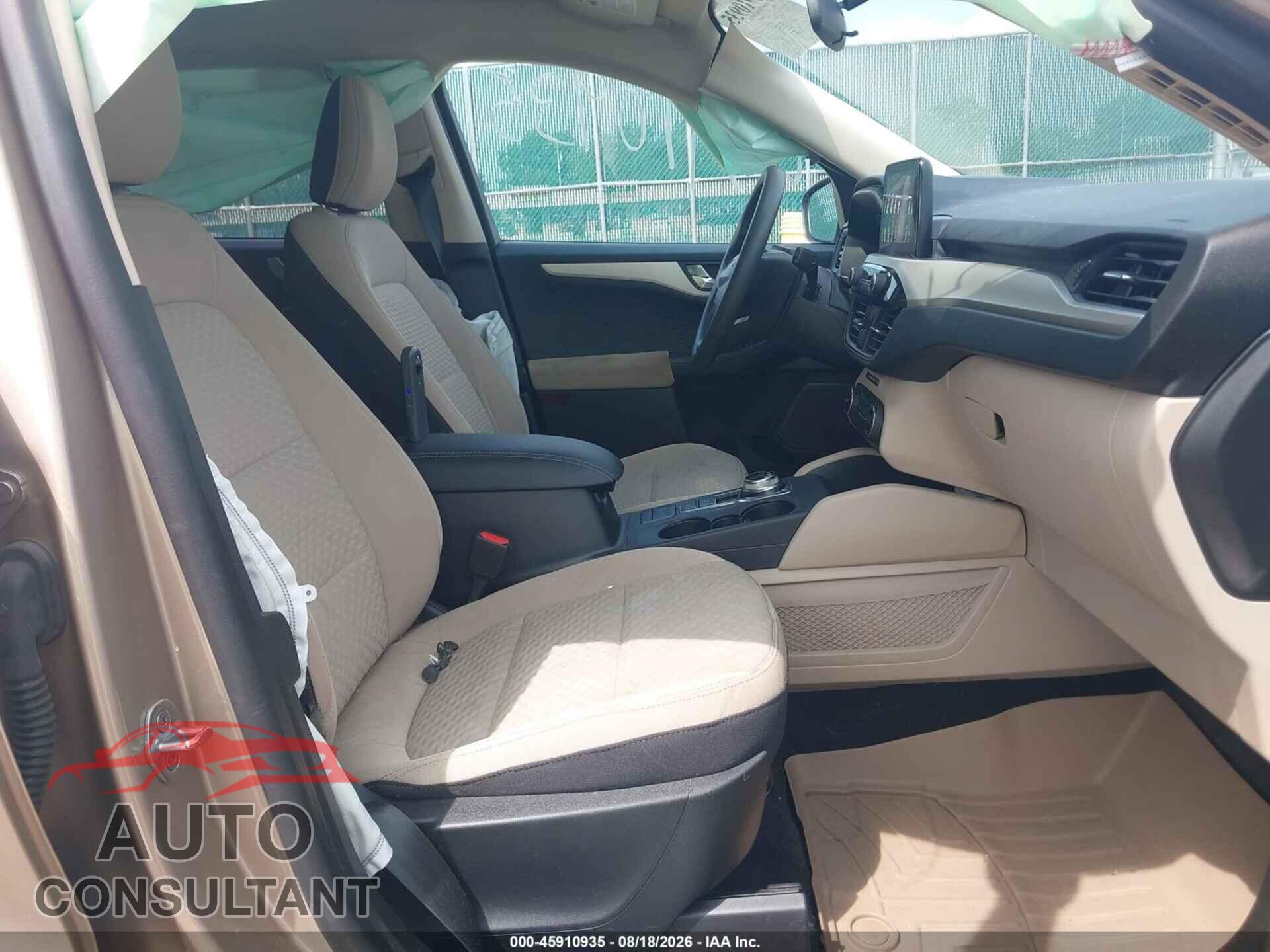 FORD ESCAPE 2020 - 1FMCU0G68LUA51167