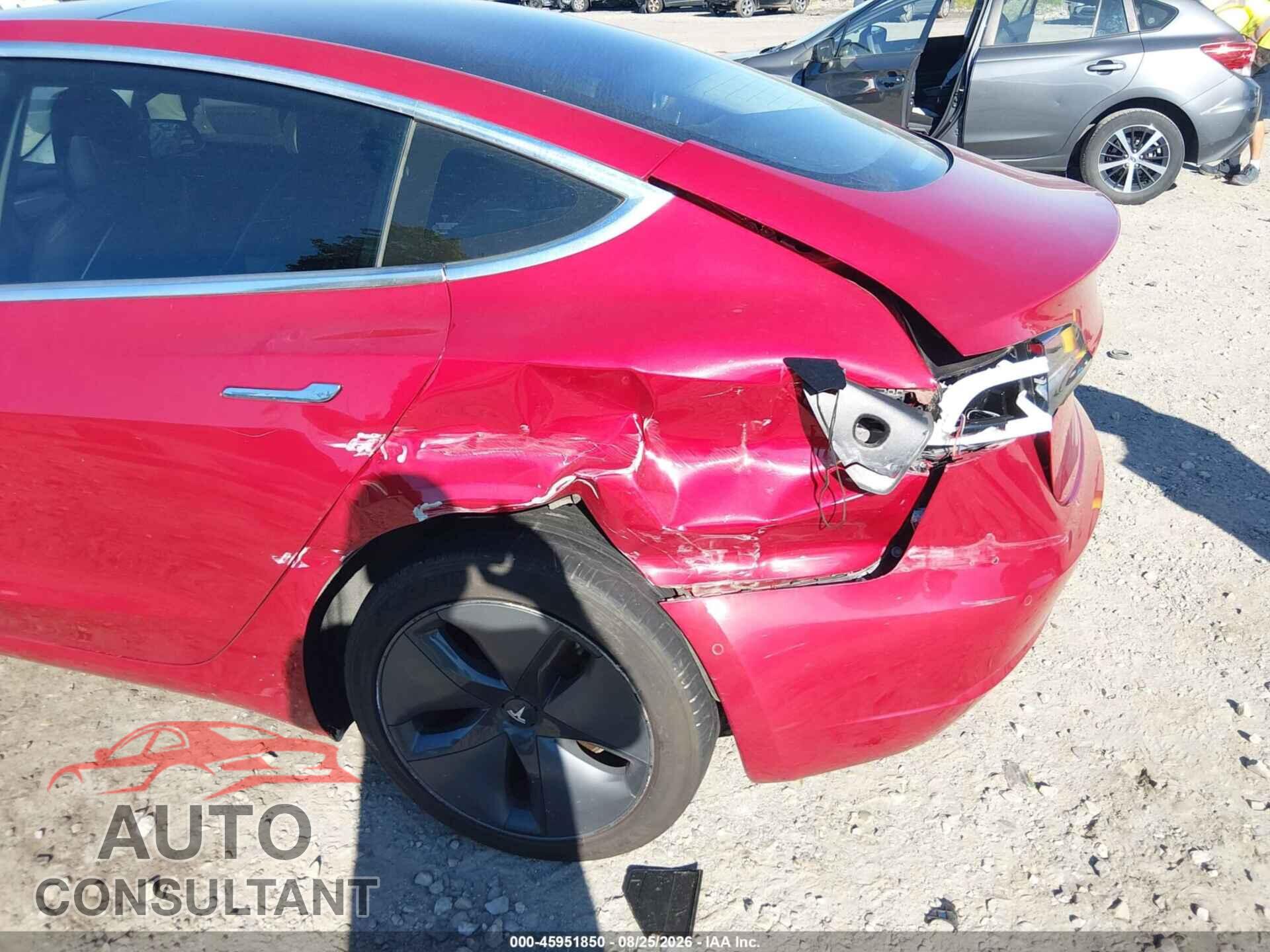 TESLA MODEL 3 2018 - 5YJ3E1EA5JF011701