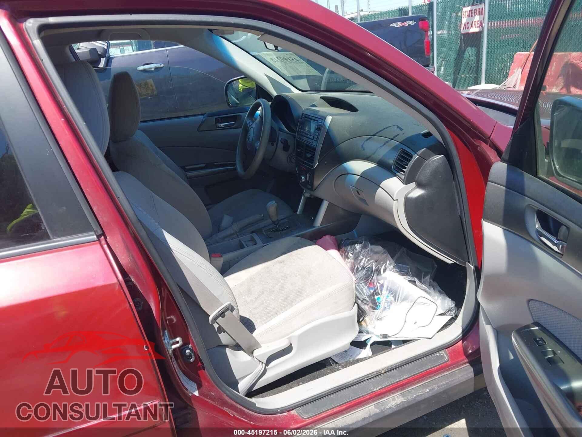 SUBARU FORESTER 2011 - JF2SHADC2BH732521