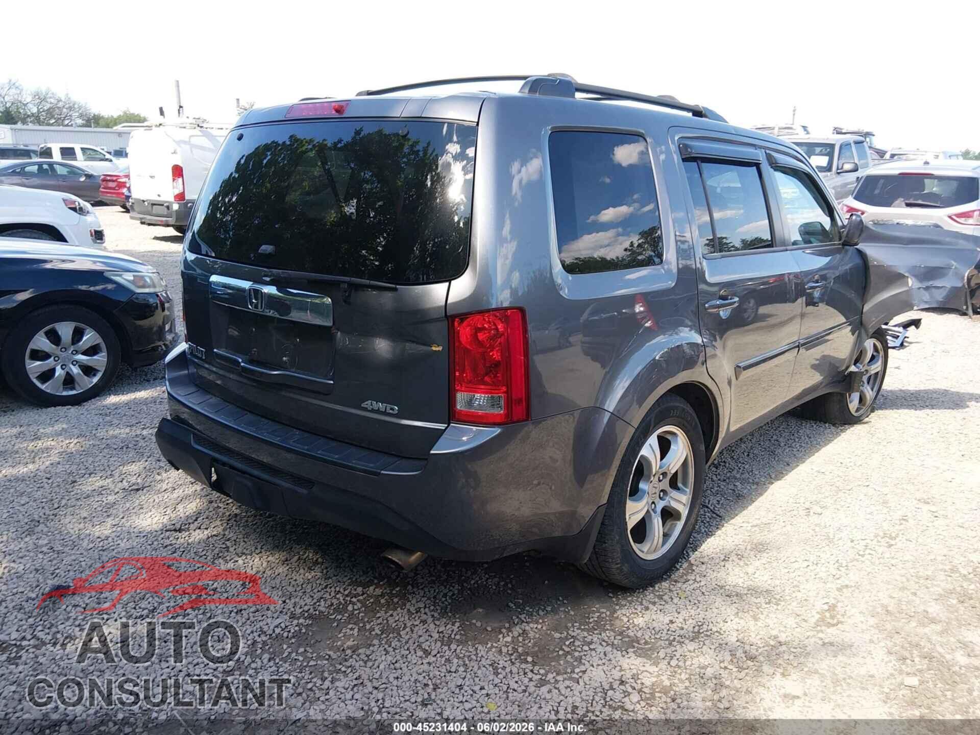 HONDA PILOT 2014 - 5FNYF4H69EB015932