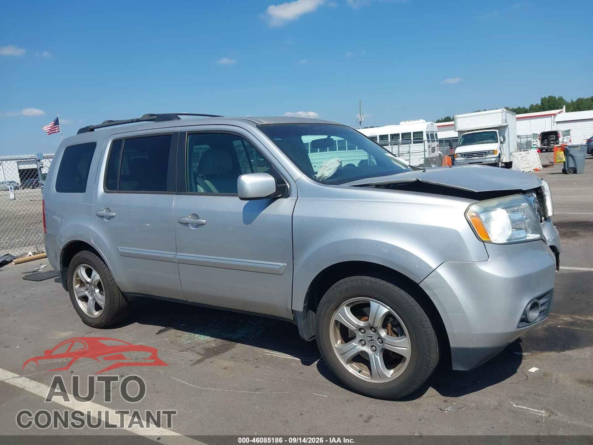 HONDA PILOT 2015 - 5FNYF3H50FB013036