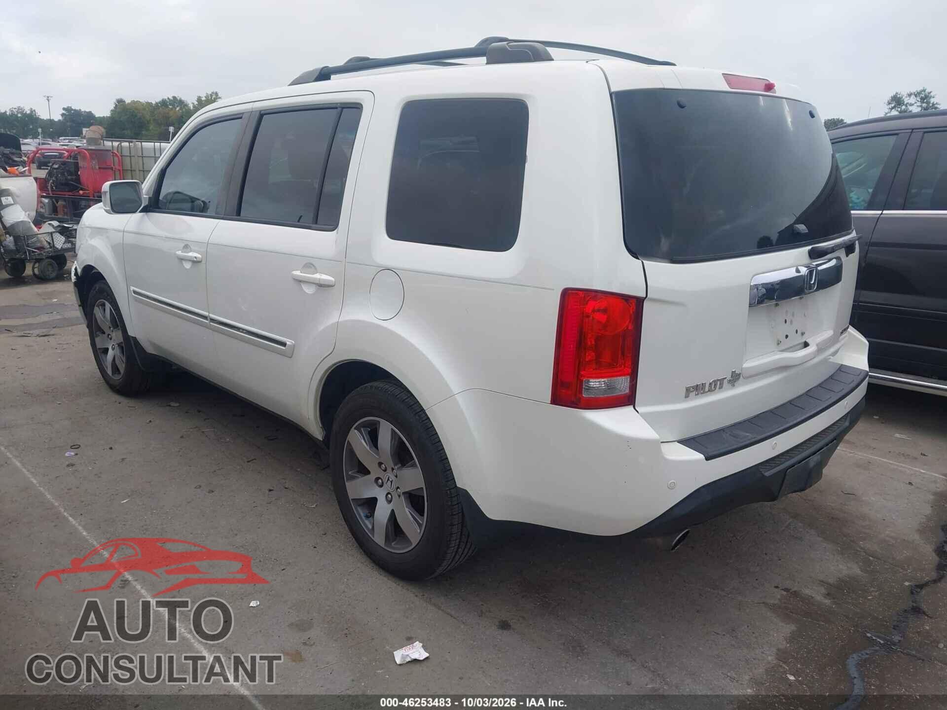 HONDA PILOT 2015 - 5FNYF3H99FB002295