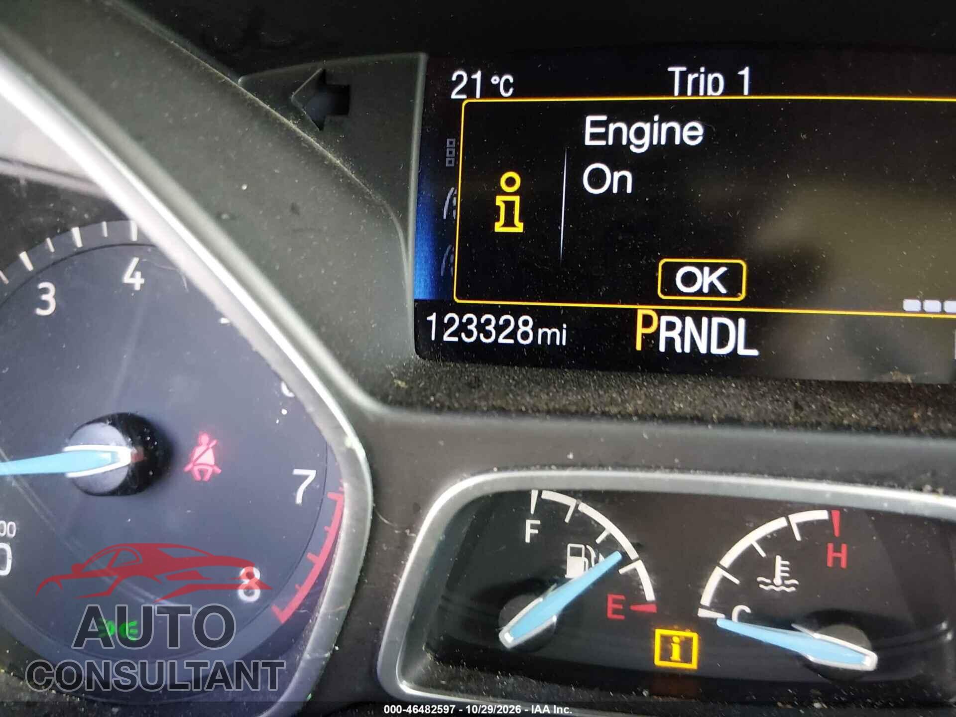 FORD FOCUS 2016 - 1FADP3K25GL364068