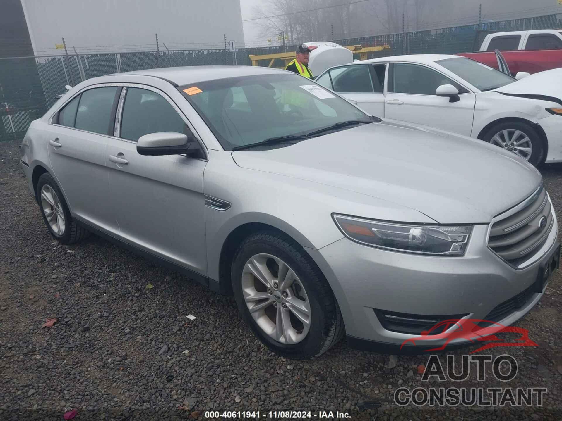 FORD TAURUS 2019 - 1FAHP2E84KG102670