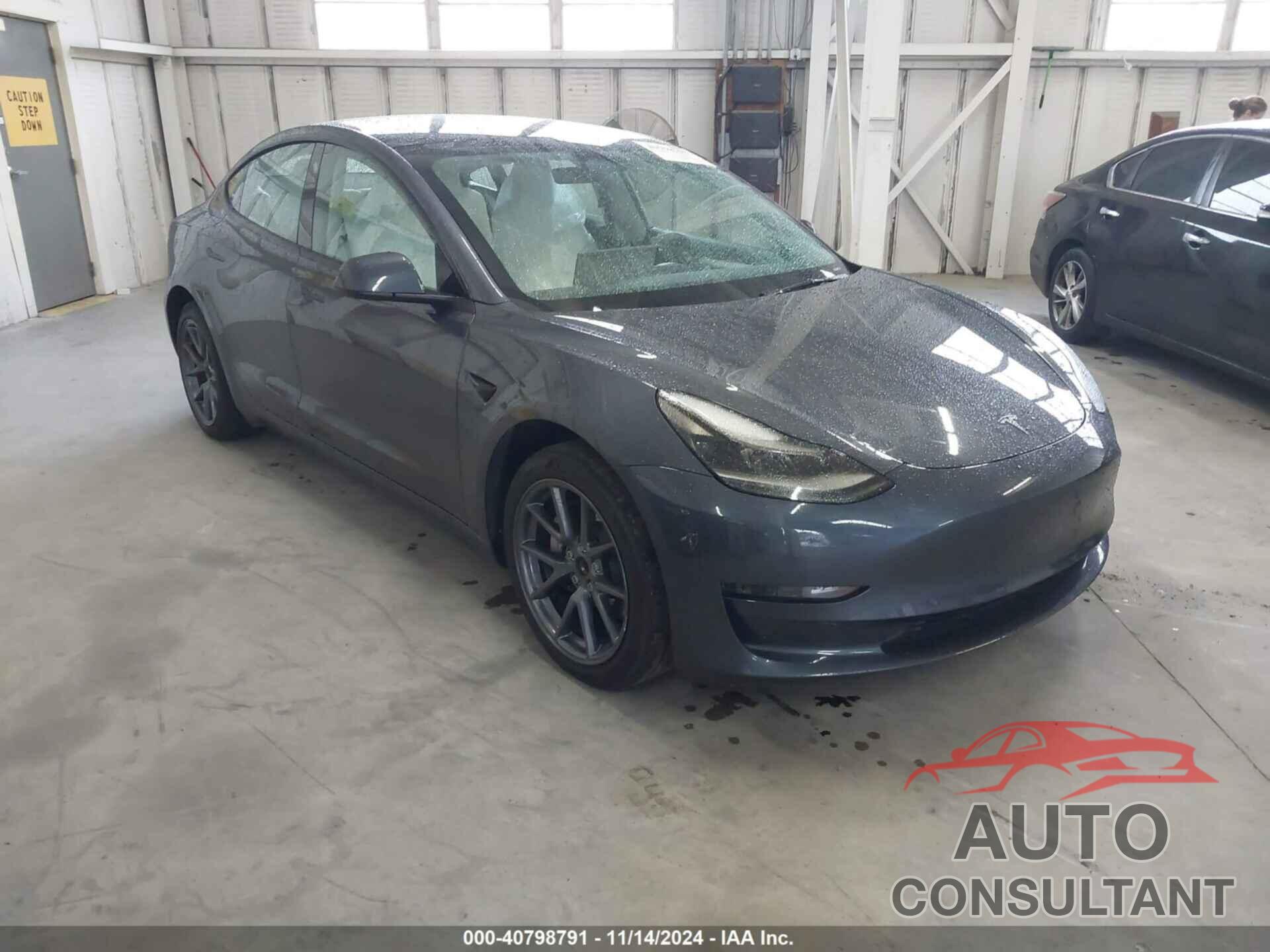 TESLA MODEL 3 2023 - 5YJ3E1EA3PF382686