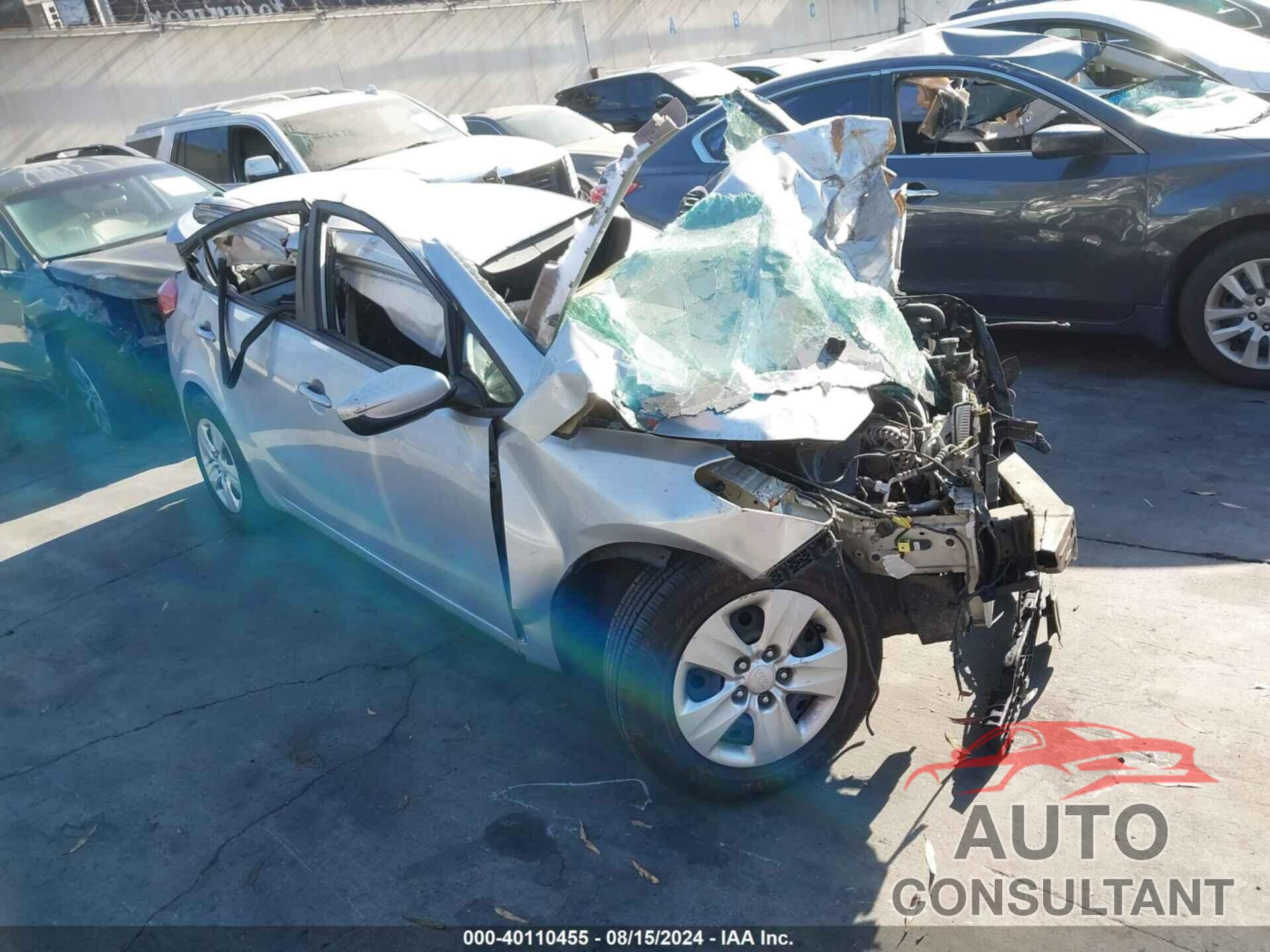 KIA FORTE 2016 - KNAFK4A6XG5616152