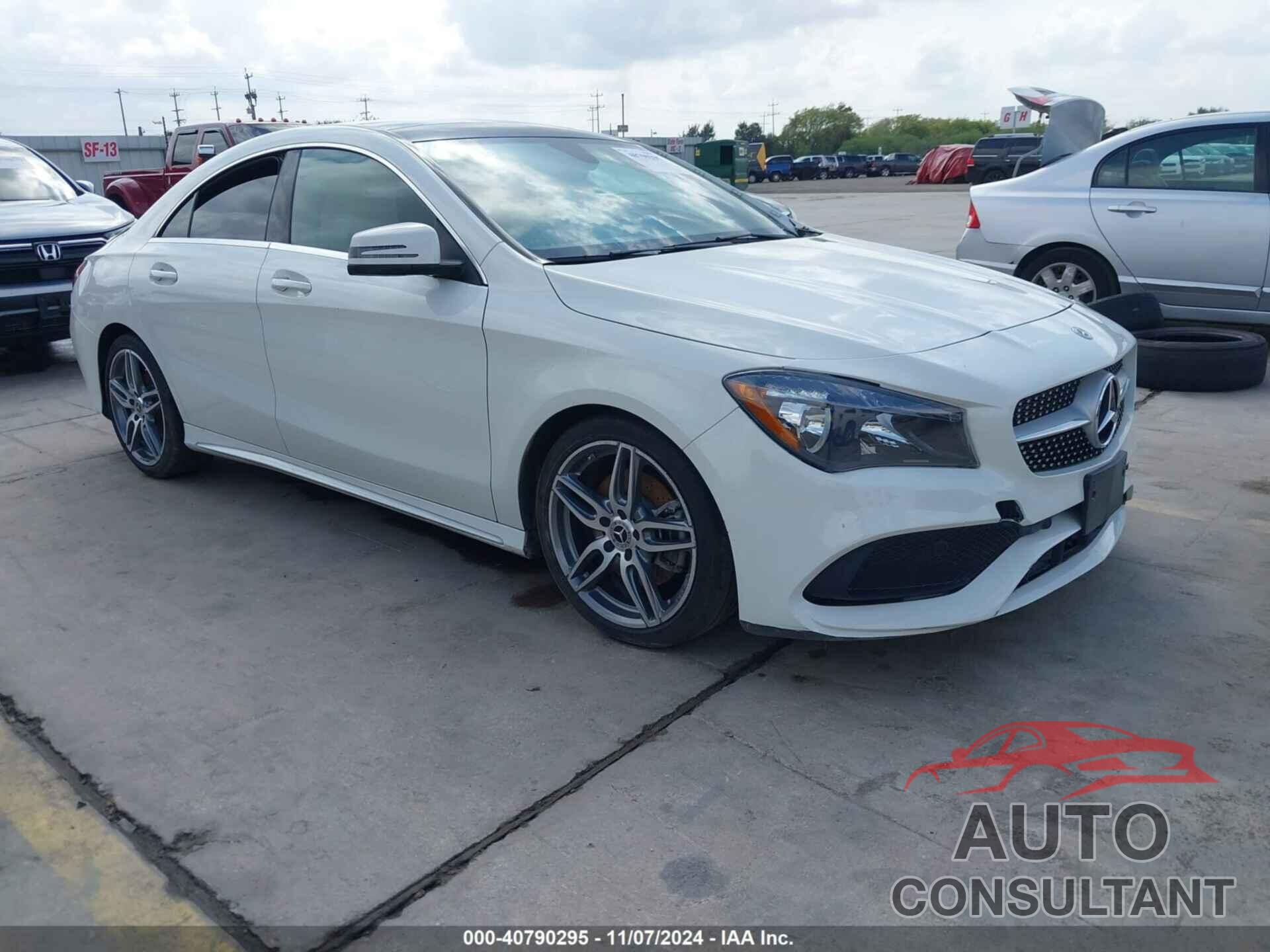 MERCEDES-BENZ CLA 250 2018 - WDDSJ4EB5JN575115