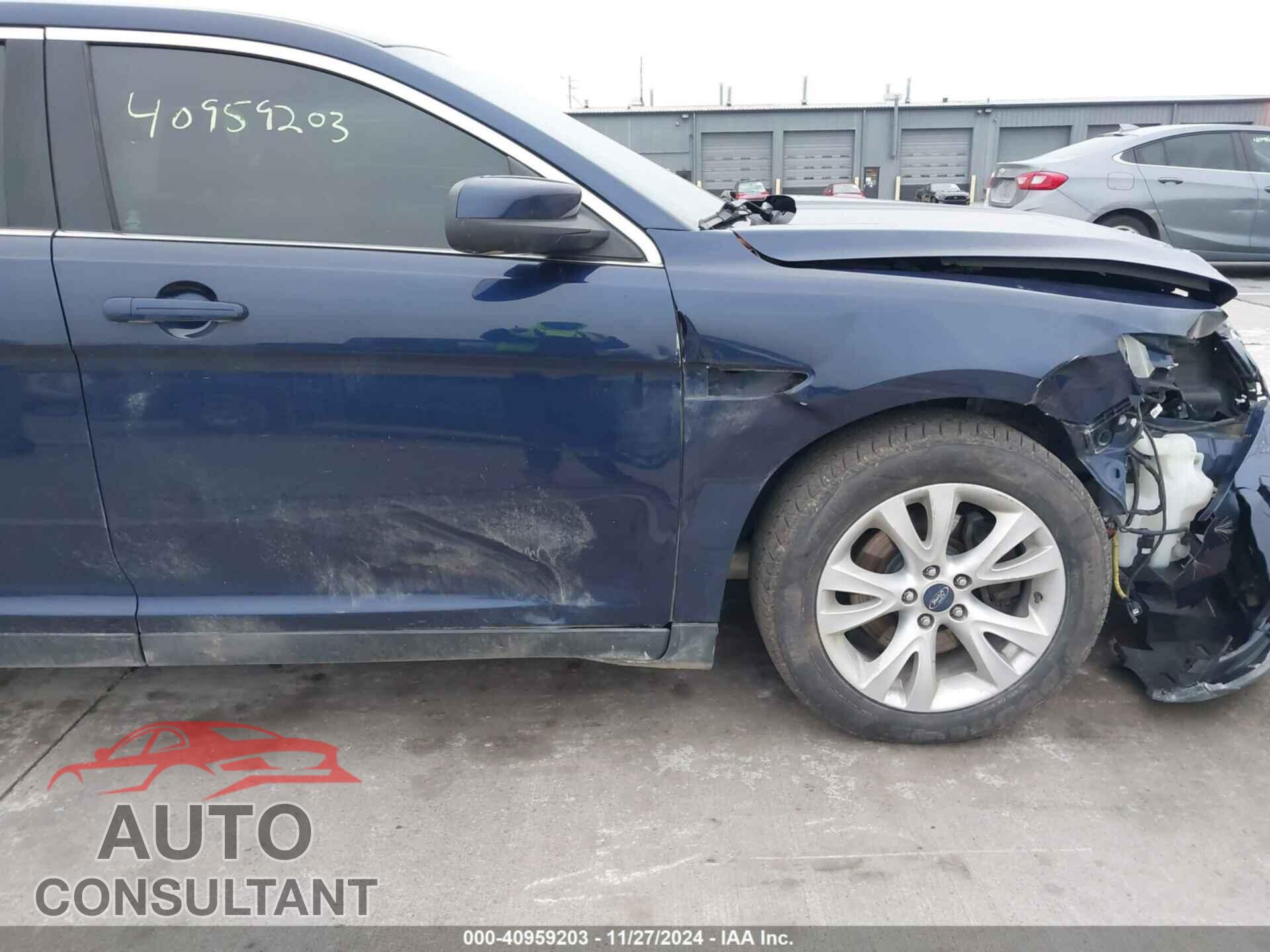 FORD TAURUS 2011 - 1FAHP2EW8BG189603