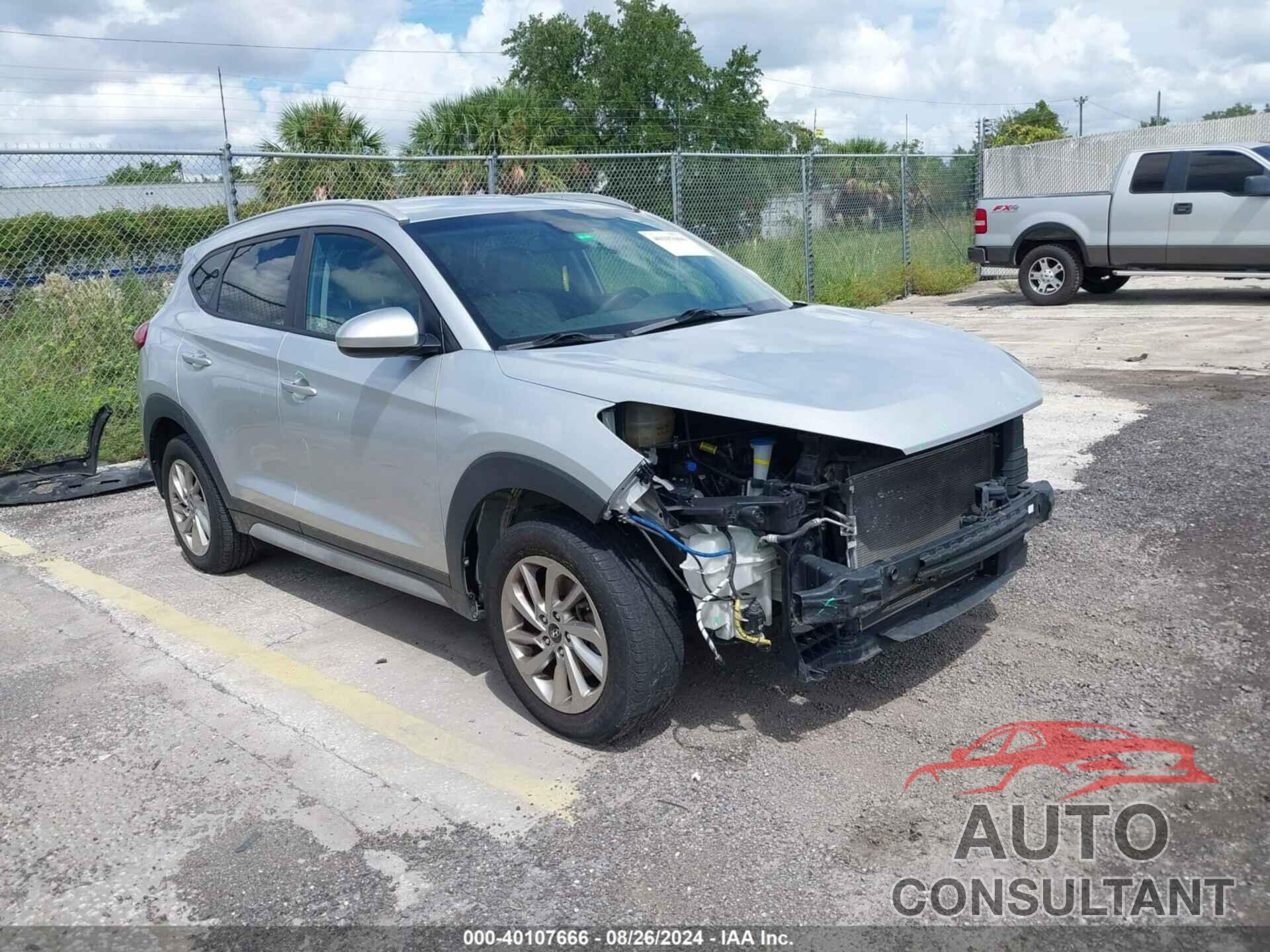 HYUNDAI TUCSON 2018 - KM8J33A44JU678173