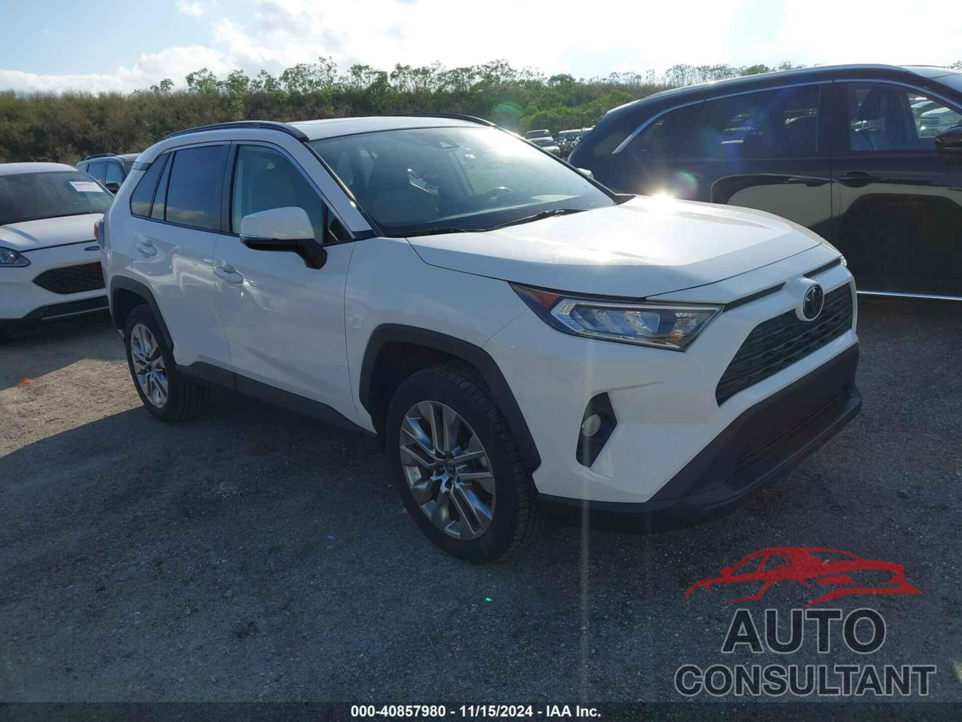 TOYOTA RAV4 2019 - JTMC1RFV8KD517351