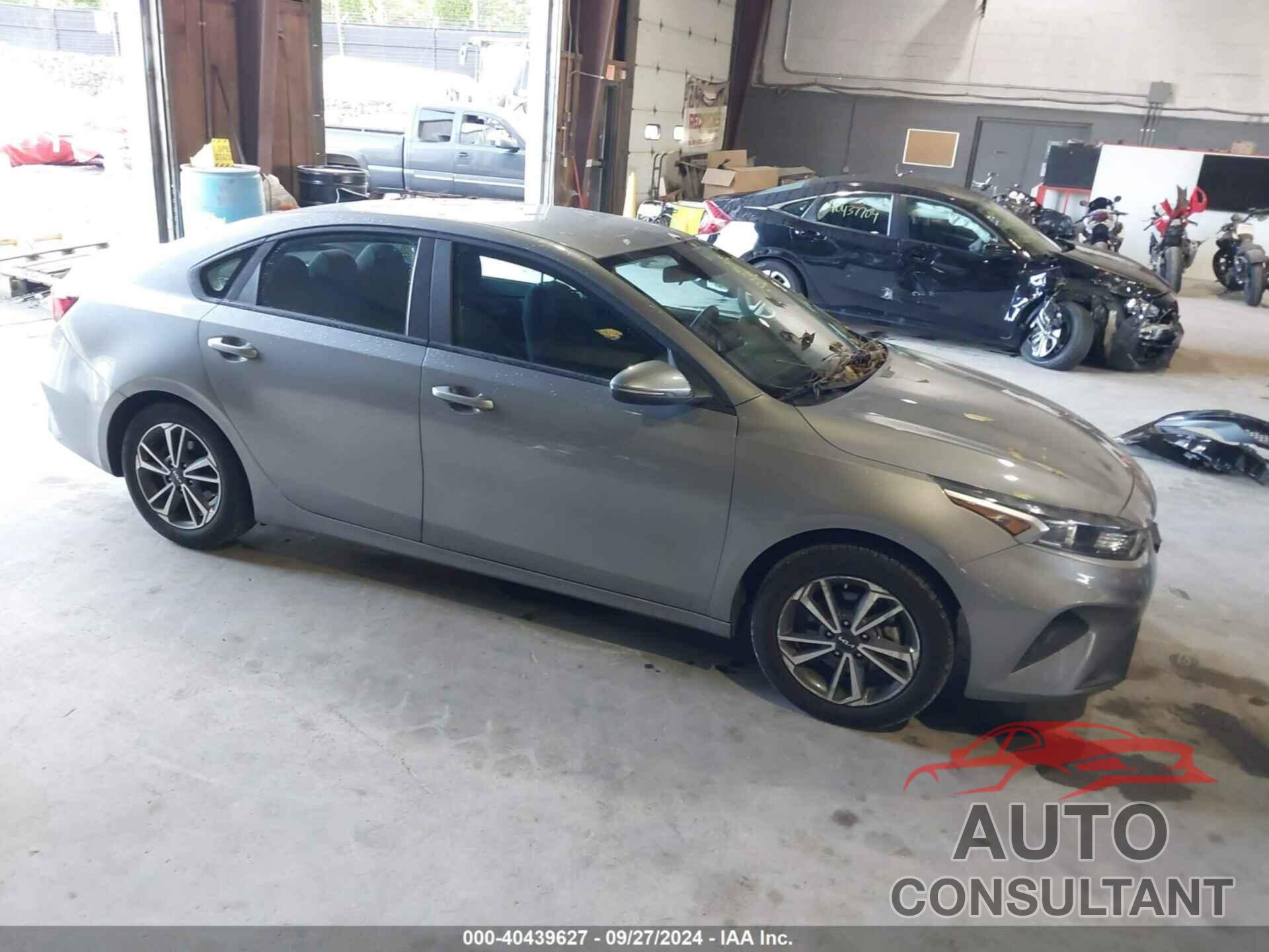 KIA FORTE 2023 - 3KPF24ADXPE530121