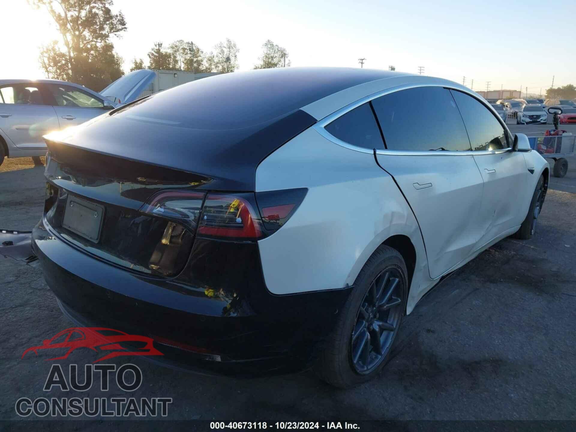 TESLA MODEL 3 2018 - 5YJ3E1EB0JF144438