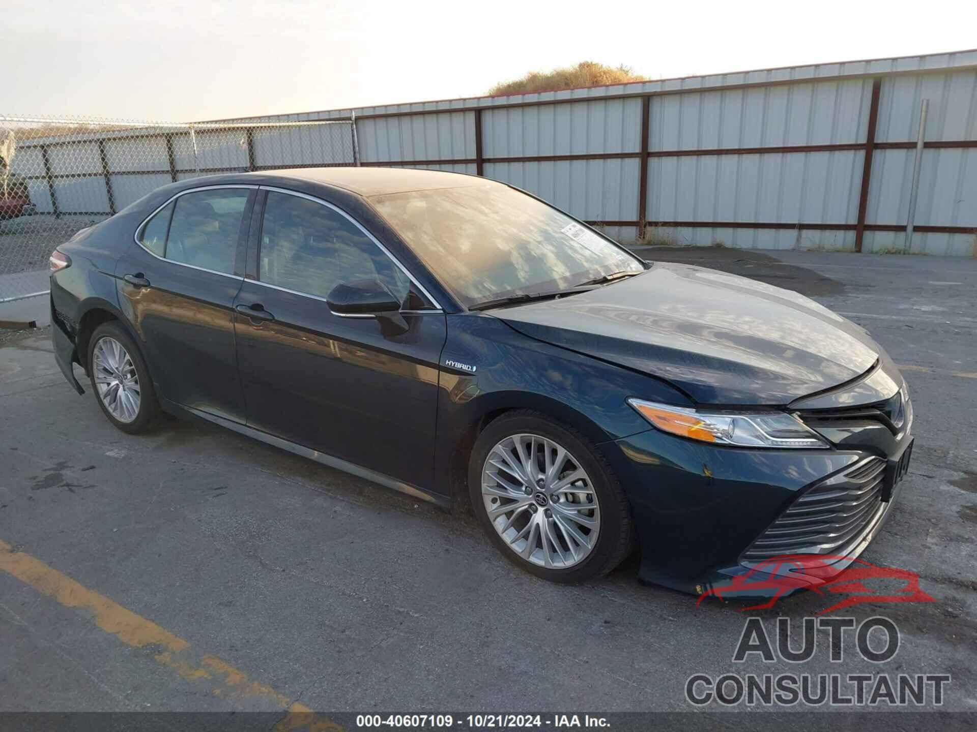TOYOTA CAMRY 2020 - 4T1F31AK2LU540594