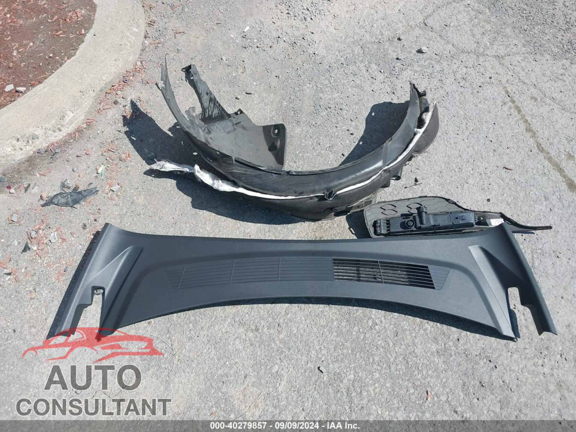 TESLA MODEL 3 2024 - 5YJ3E1EA9RF772243