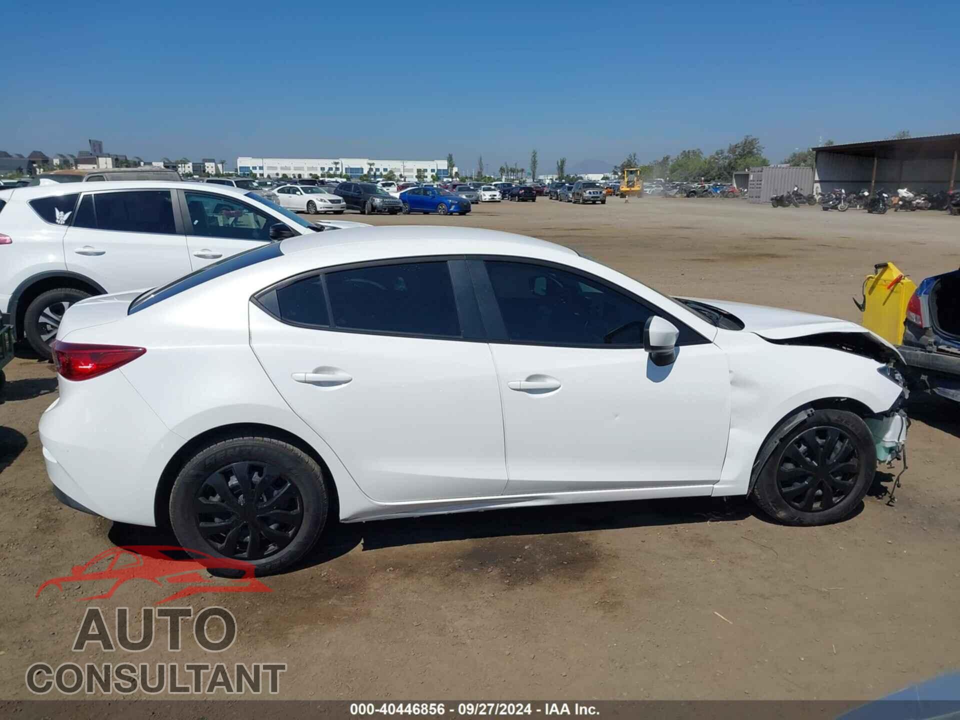 MAZDA MAZDA3 2017 - 3MZBN1U73HM106021