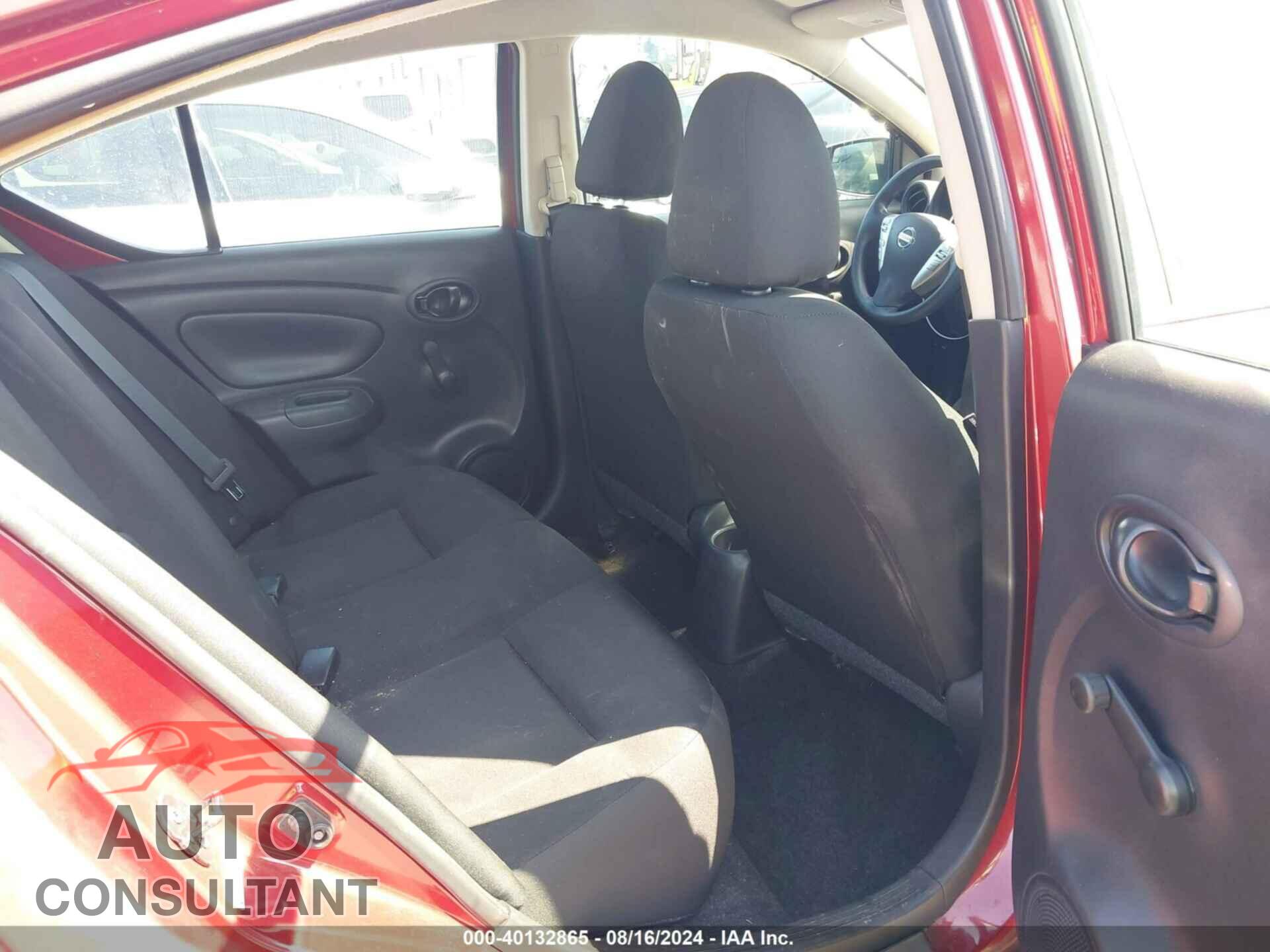 NISSAN VERSA 2019 - 3N1CN7AP3KL820553