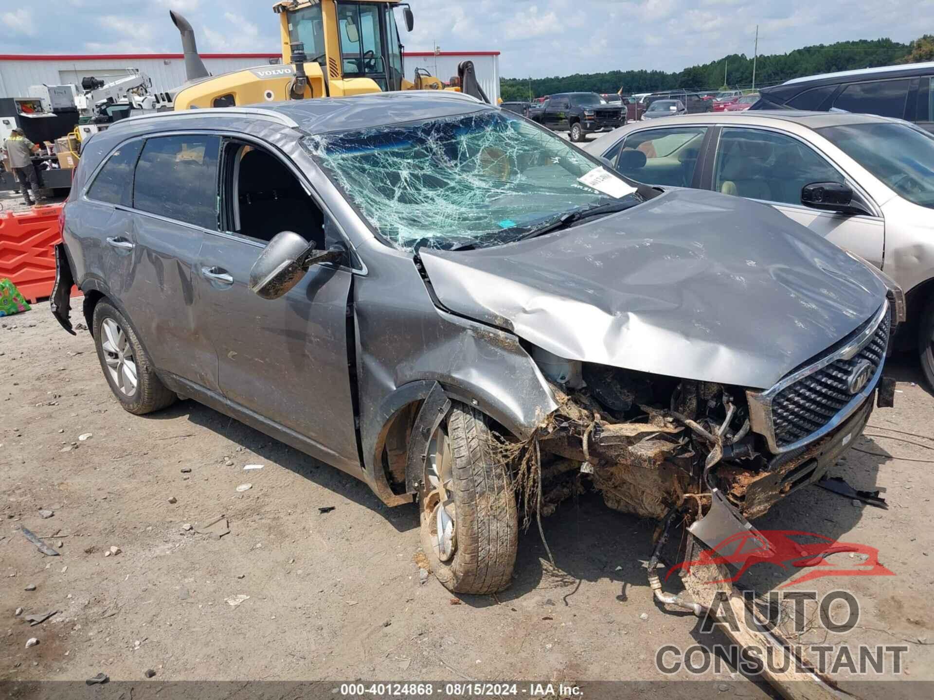 KIA SORENTO 2018 - 5XYPG4A38JG408137