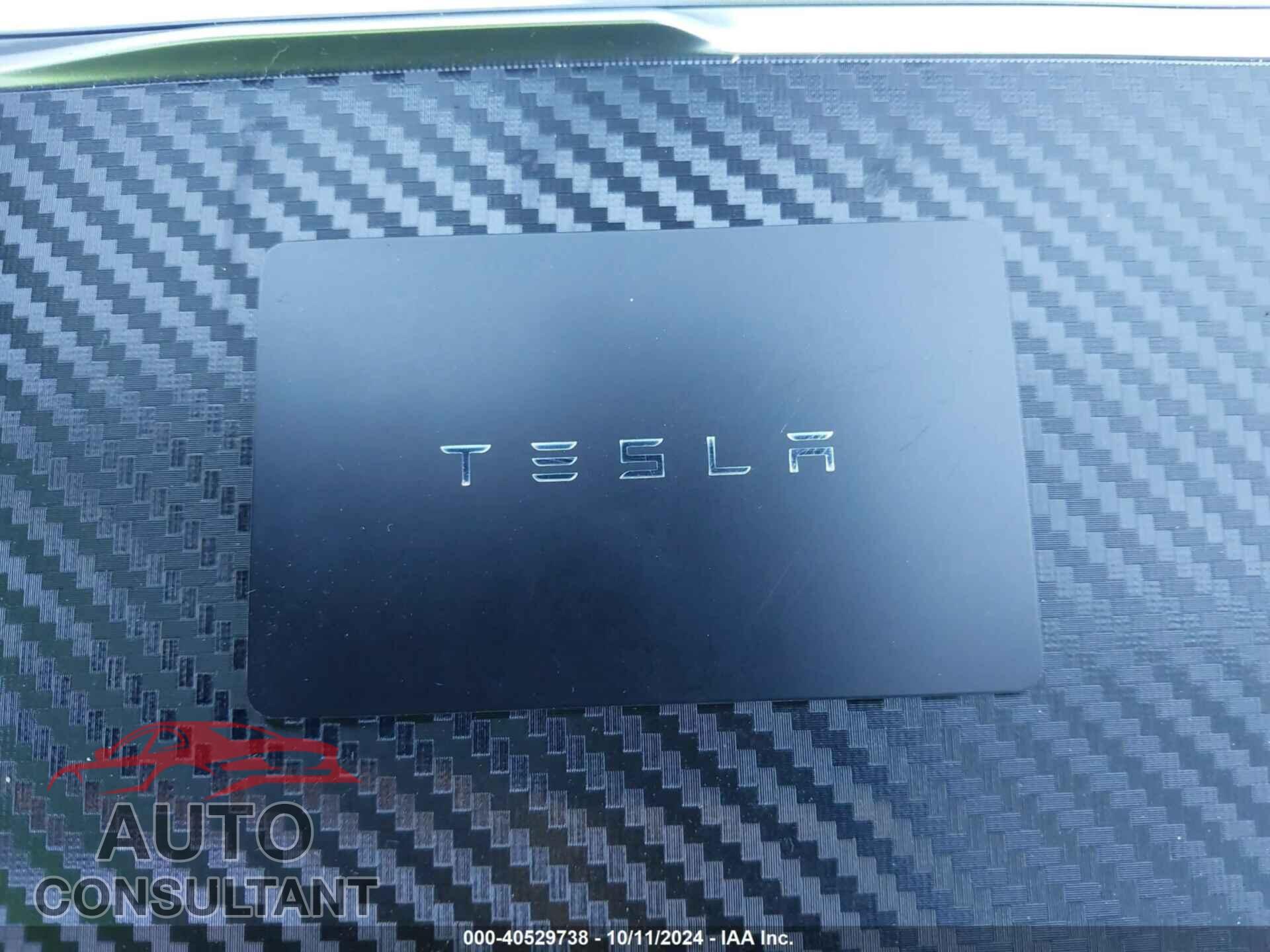 TESLA MODEL 3 2024 - 5YJ3E1EA1RF751516
