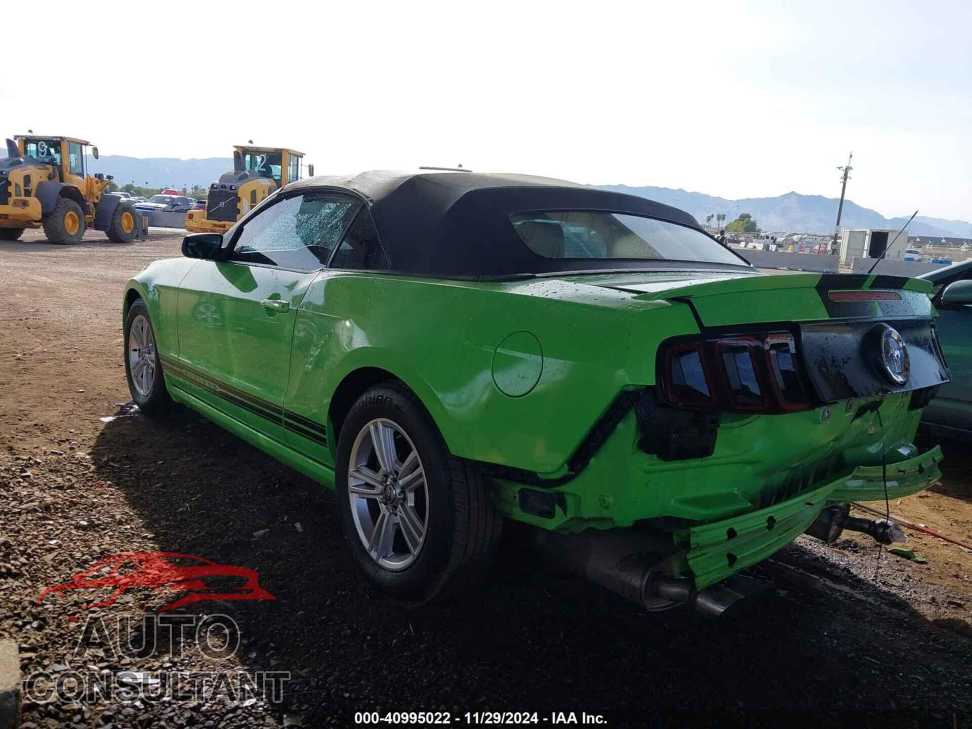 FORD MUSTANG 2013 - 1ZVBP8EM2D5242017