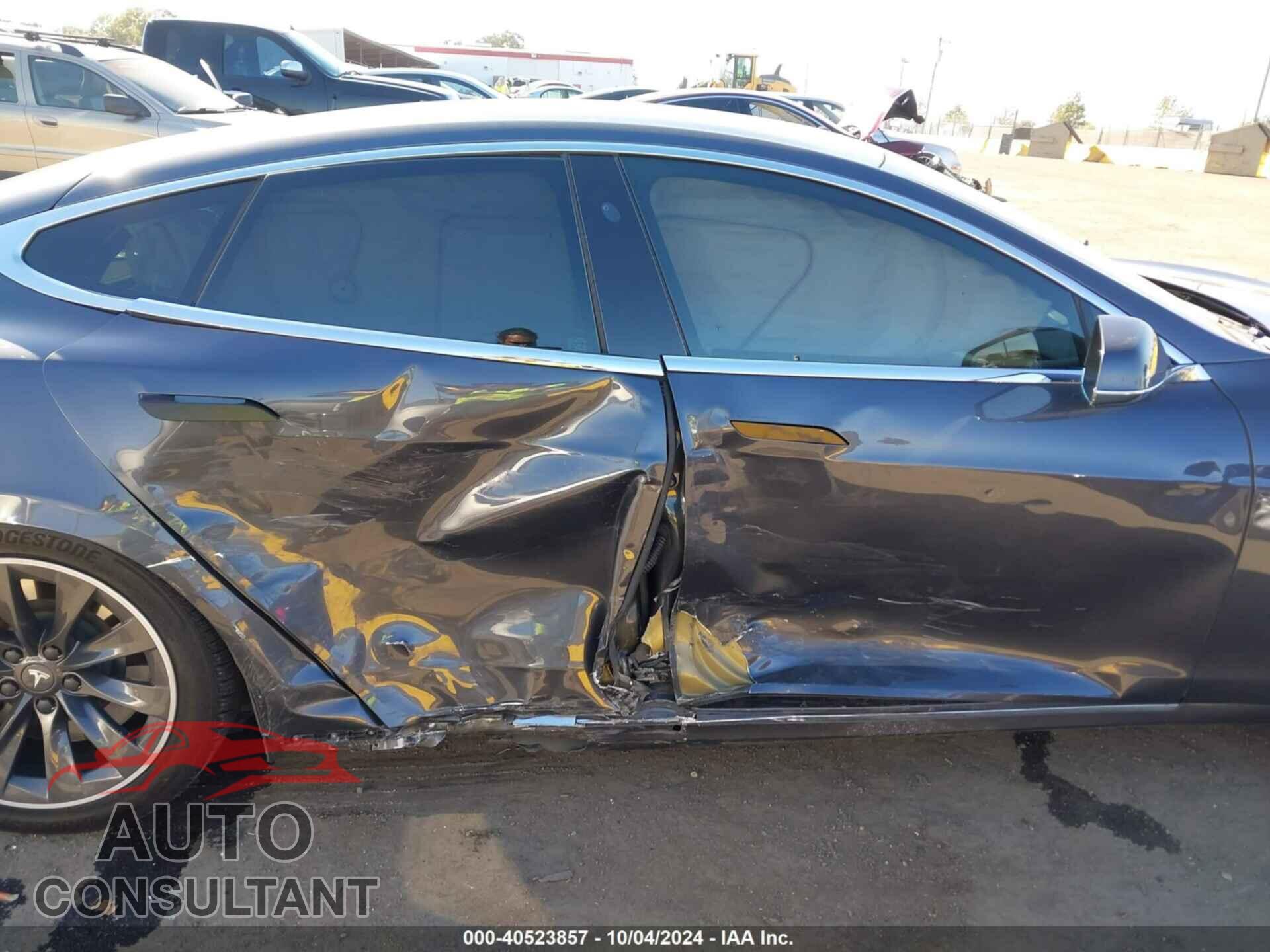 TESLA MODEL S 2019 - 5YJSA1E28KF335033